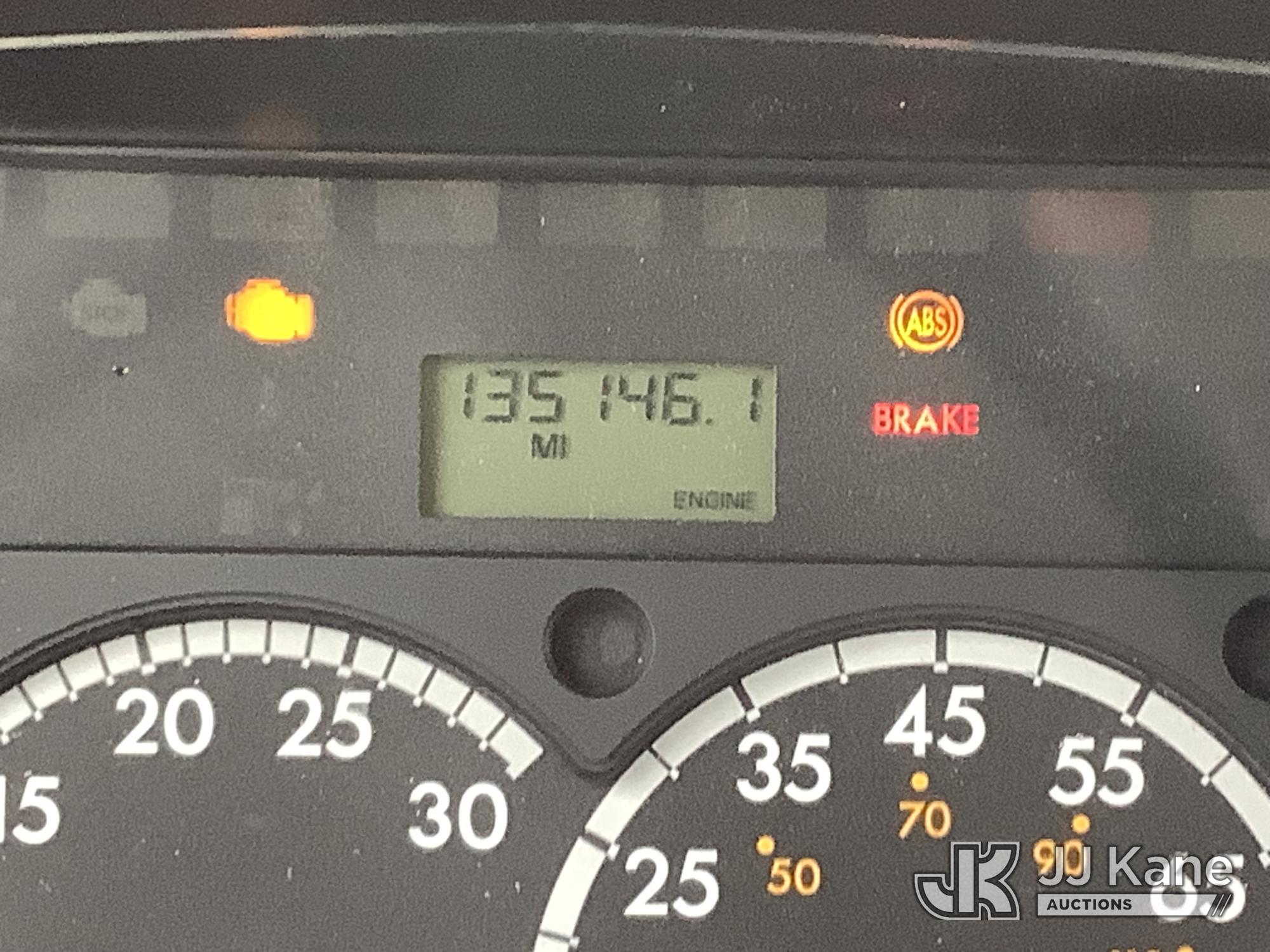 2015 Freightliner M2 106