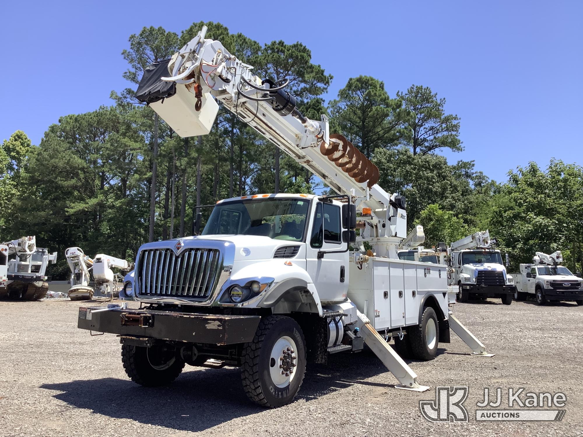 Altec DM47B-TR, Digger Derrick rear mounted on 2017 International 7300 4x4 Utility Truck