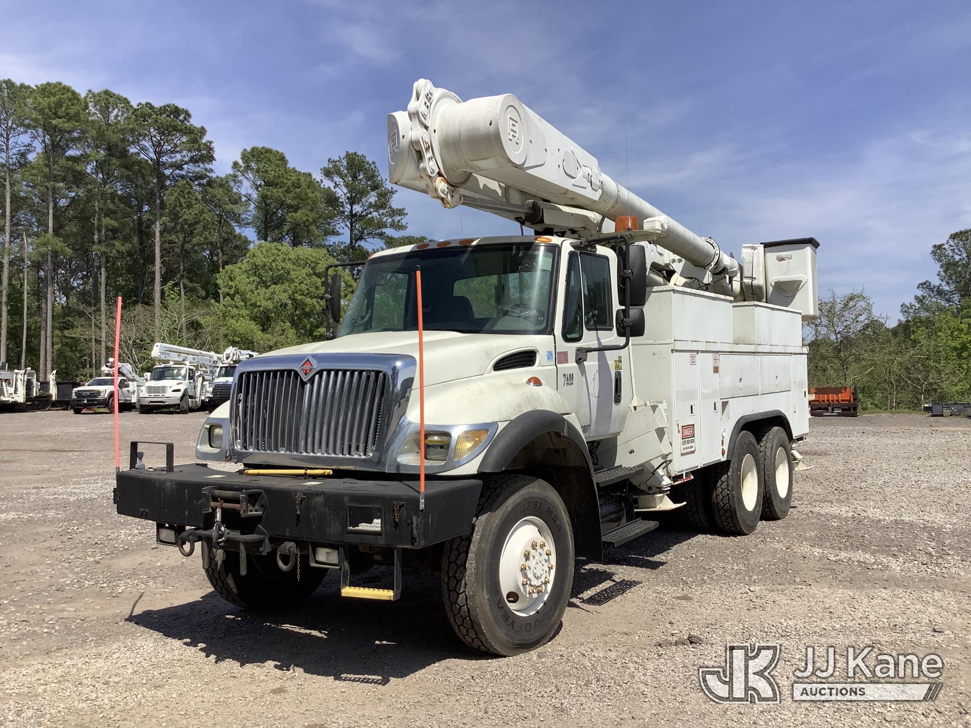 Photo of a 2006 International 7400 6x6