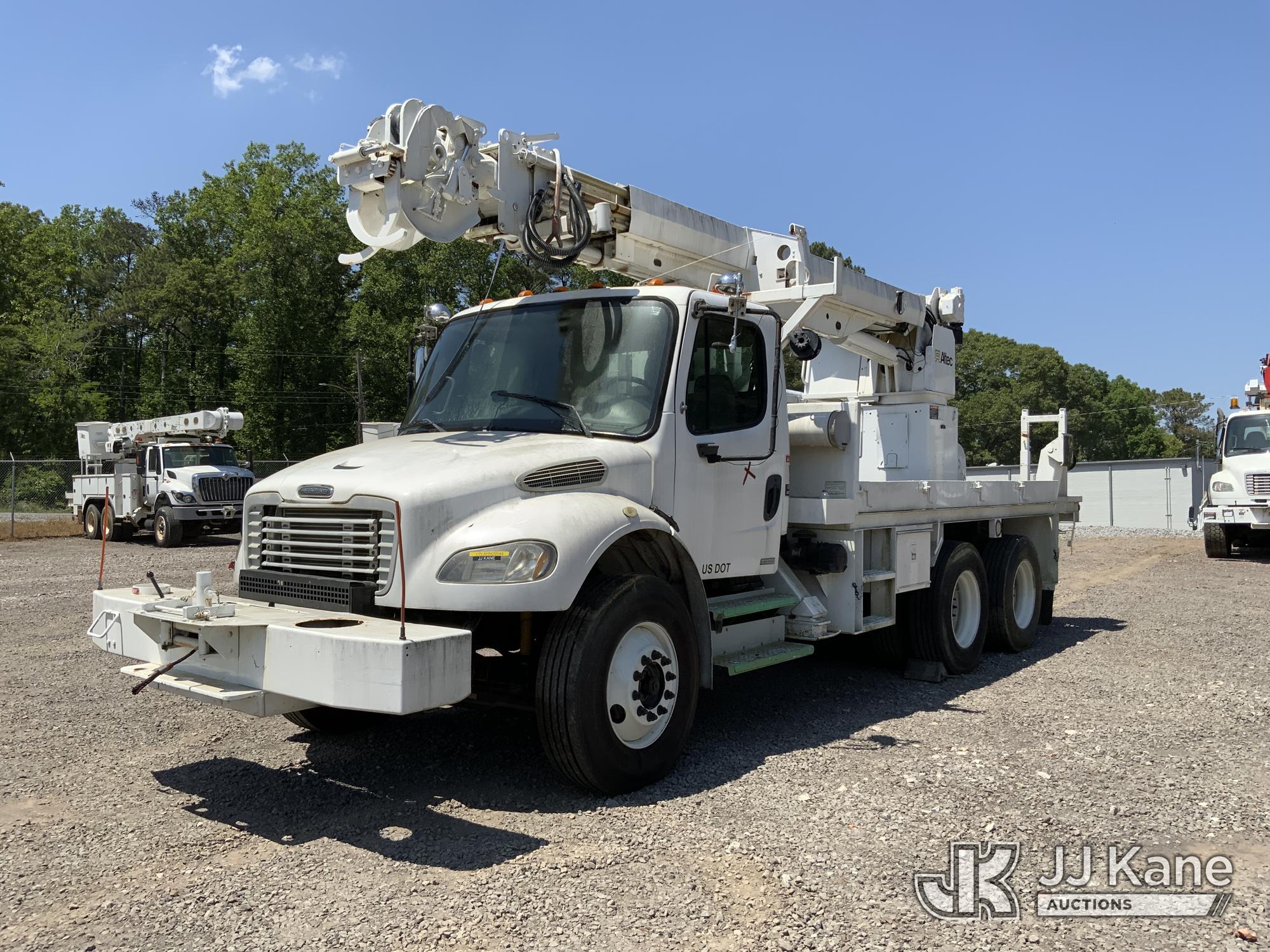 2004 Freightliner M2 106