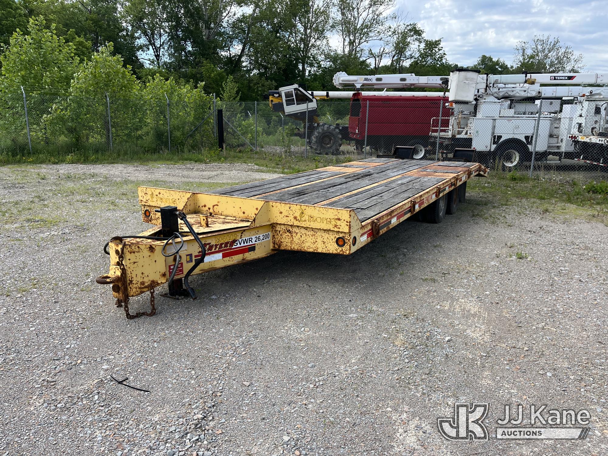 Photo of a 2012 Interstate 24DTA