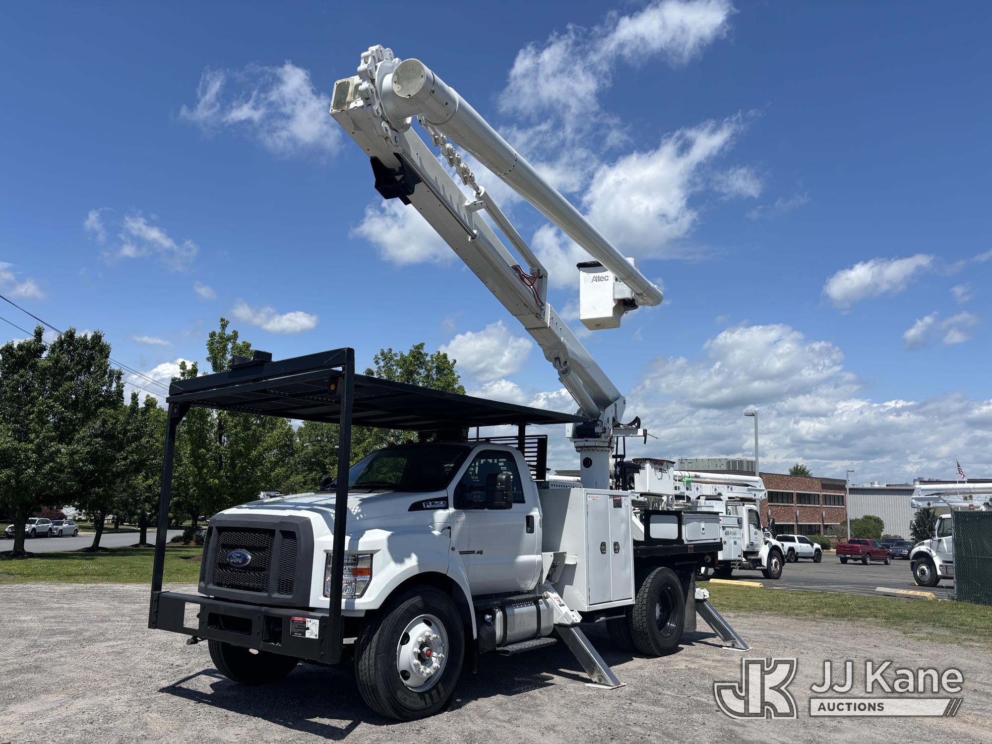 Photo of a 2021 Ford F750