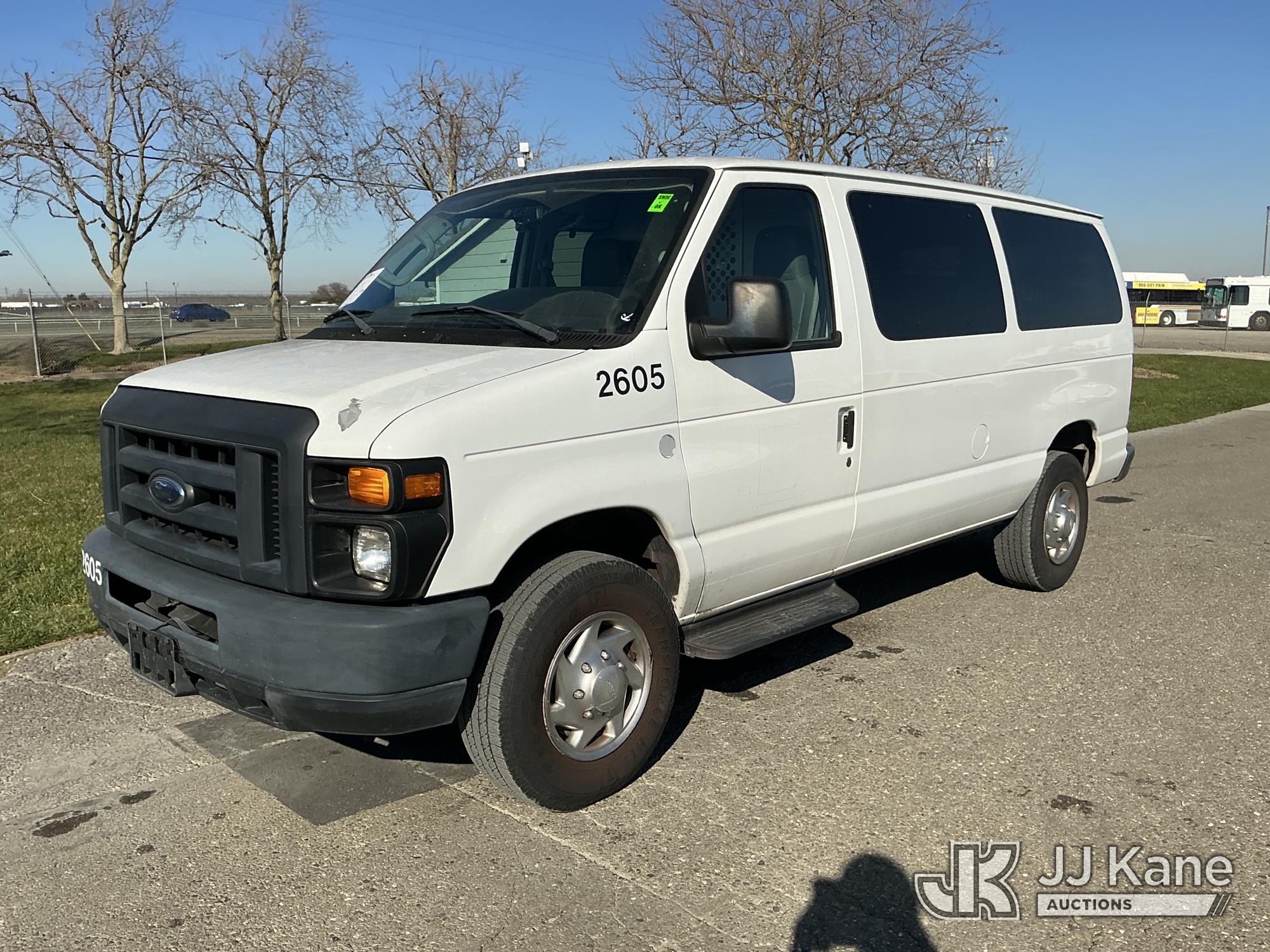 Photo of a 2013 Ford Econoline E-250