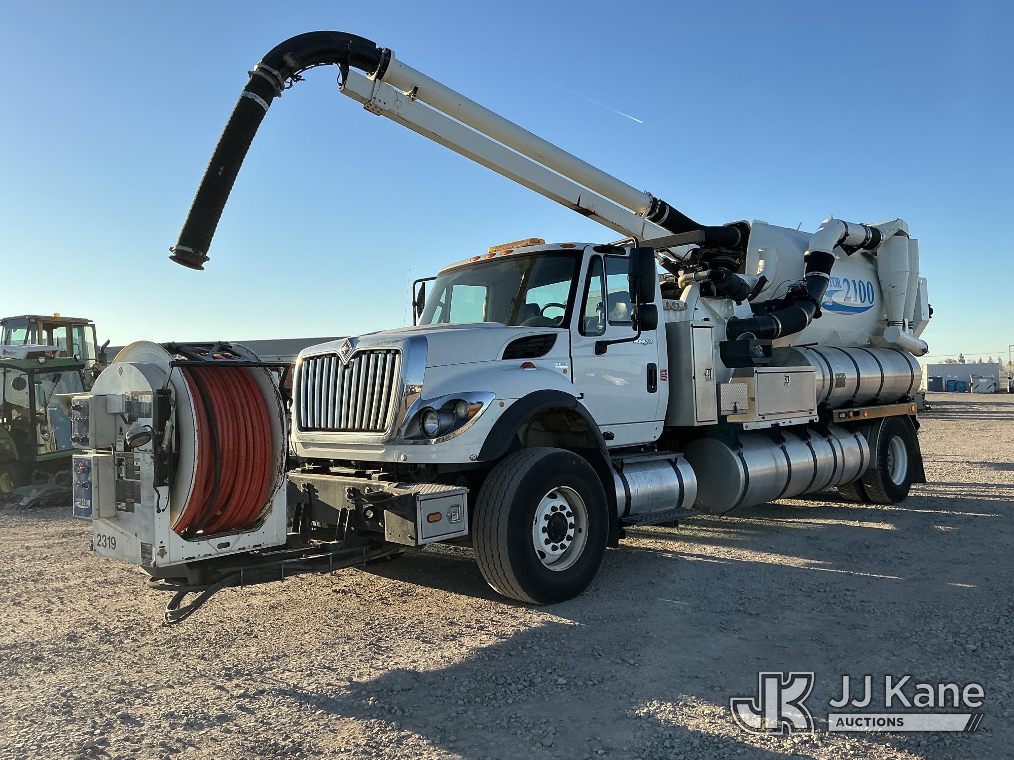 Photo of a 2012 International 7500