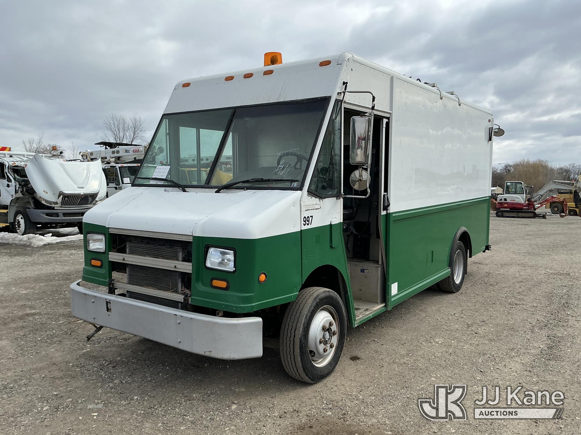  Freightliner MT45 Chassis