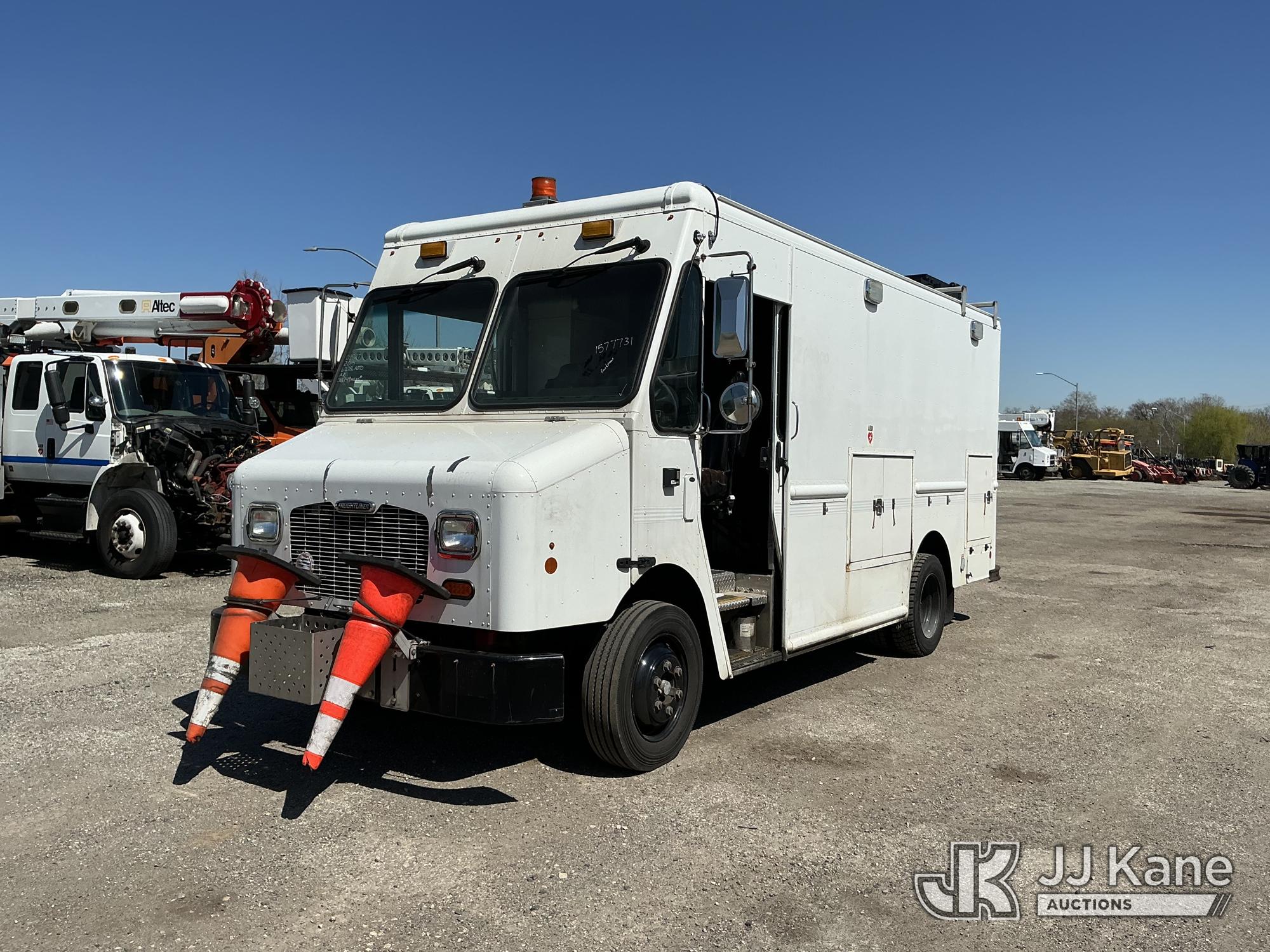 Photo of a 2015 Freightliner MT45