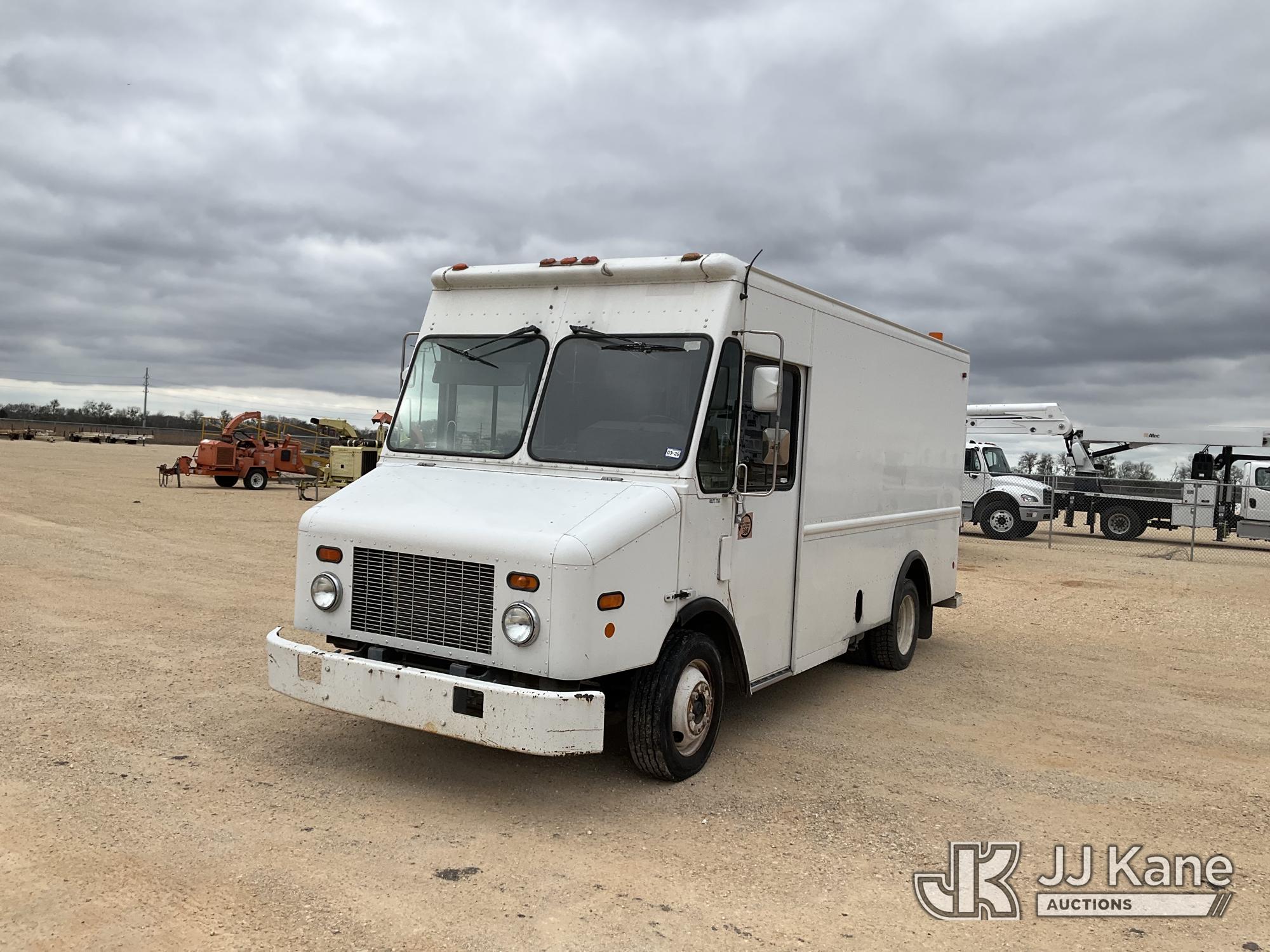  Freightliner MT45 Chassis