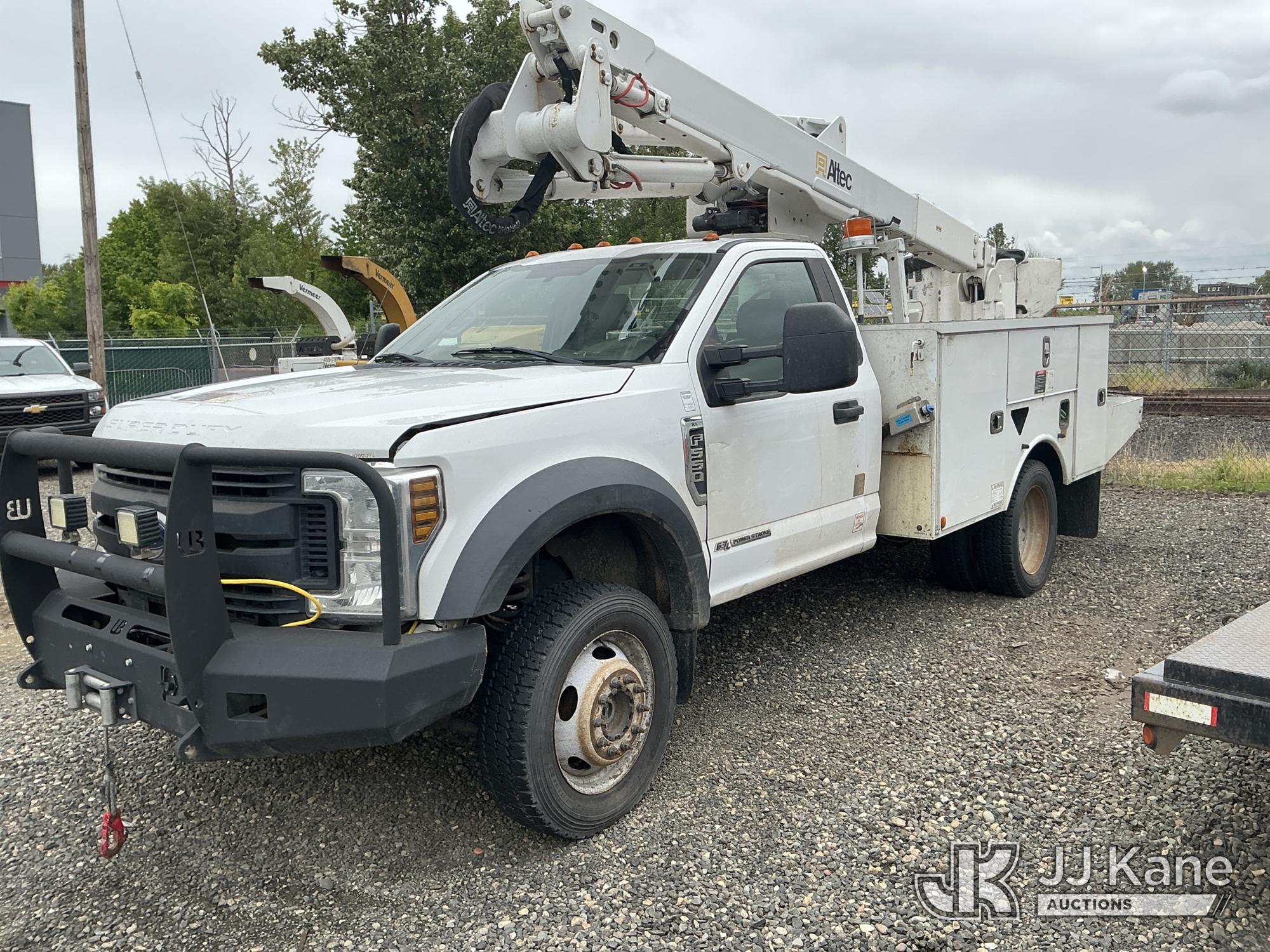 Photo of a 2018 Ford F-550