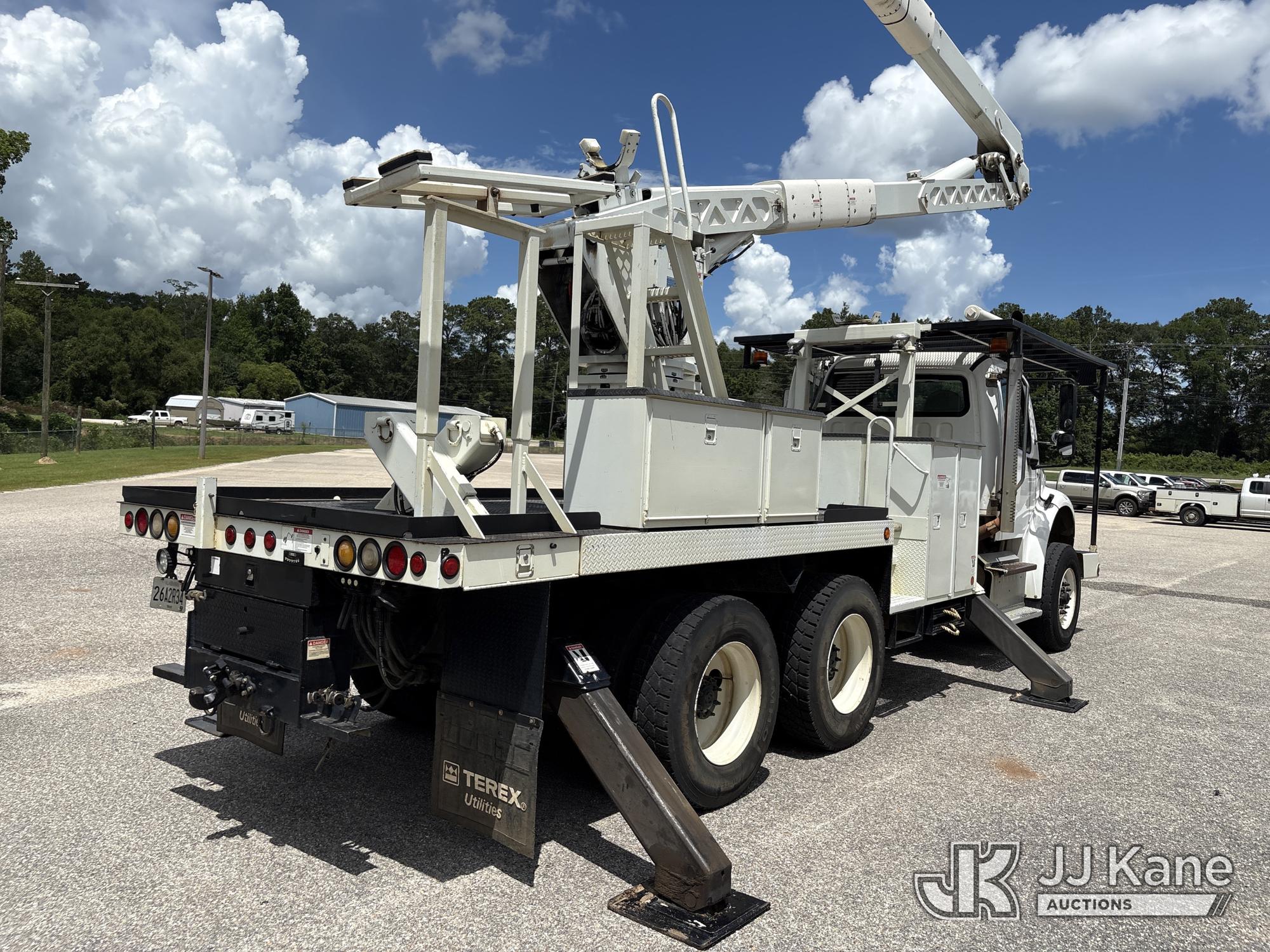 2015 Freightliner M2 106