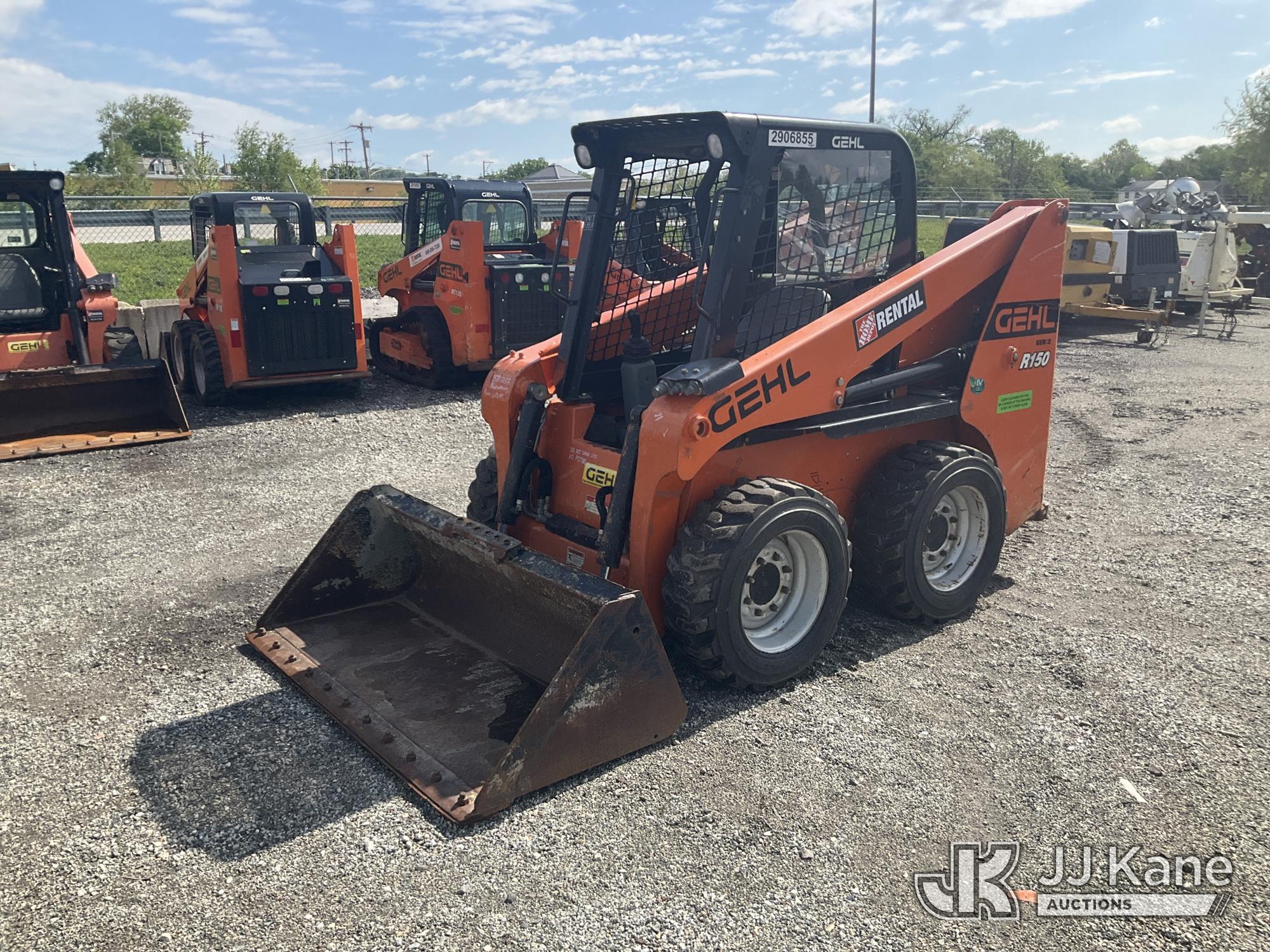 Photo of a 2020 Gehl R150