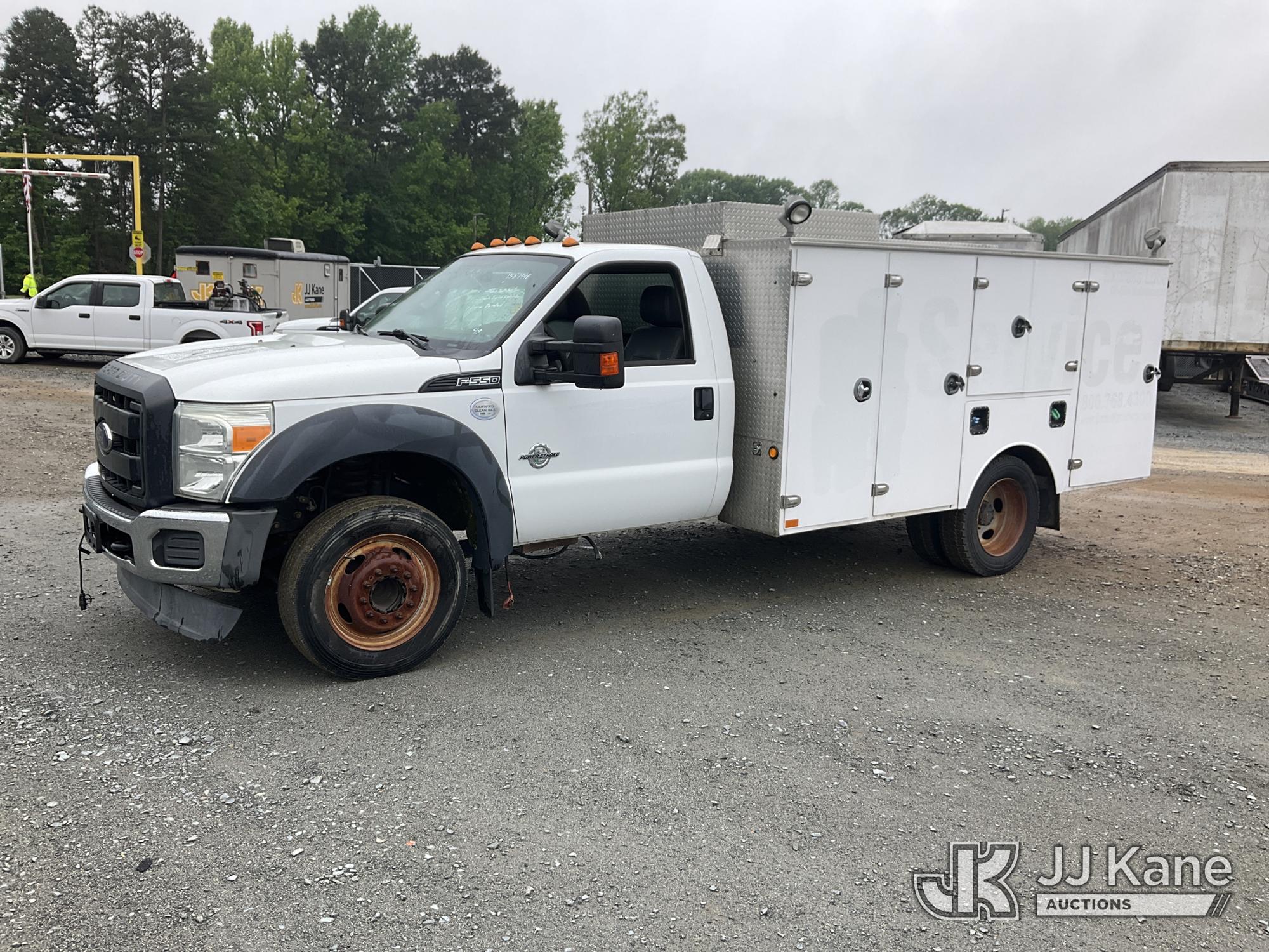 Photo of a 2015 Ford F550
