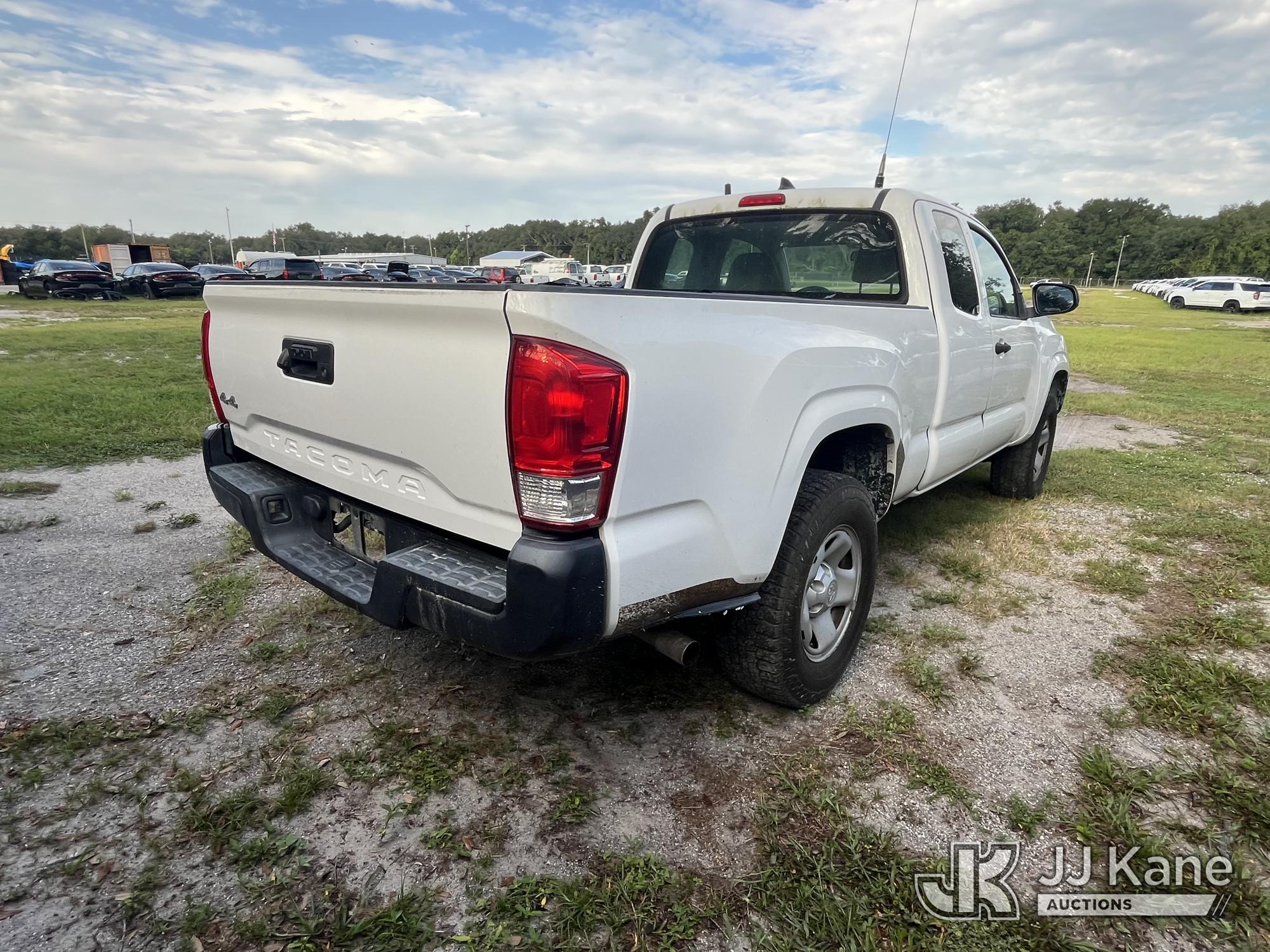 2016 Toyota TACOMA 4X4