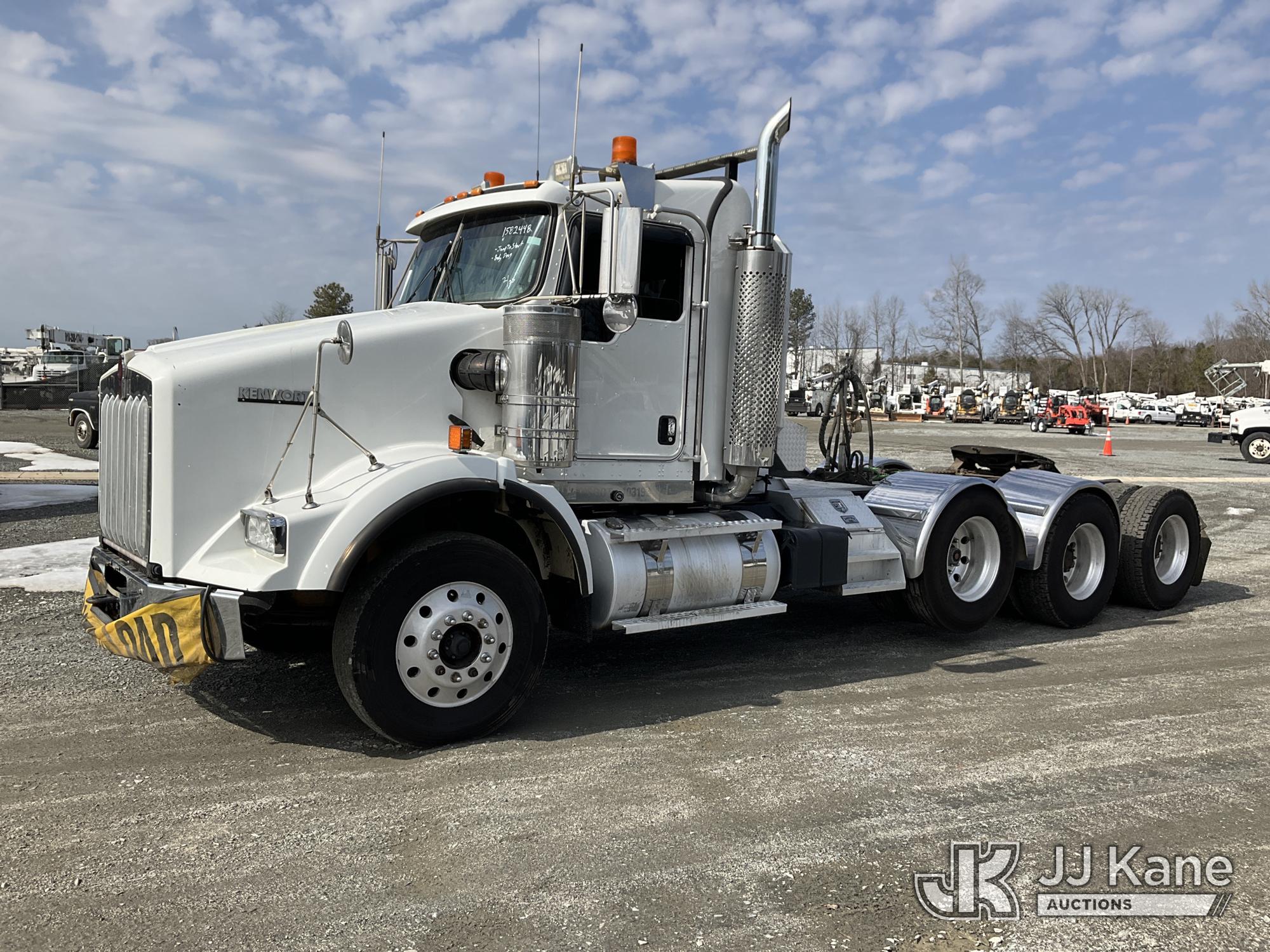  Kenworth T8 Series