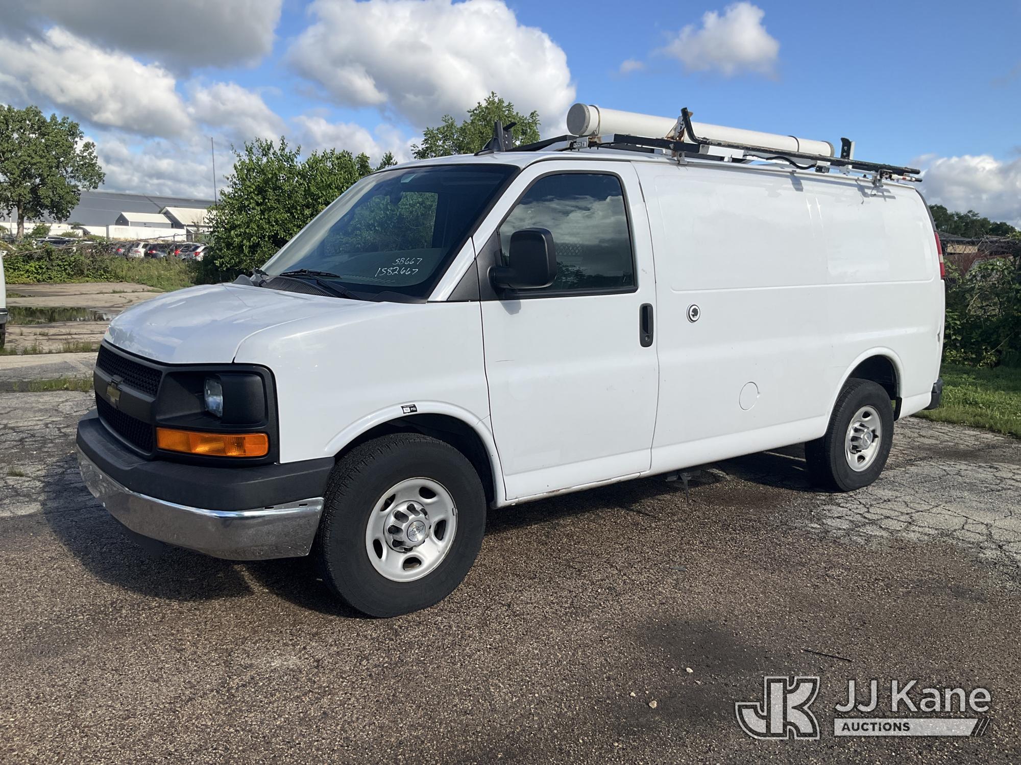 Photo of a 2014 Chevrolet Express G2500