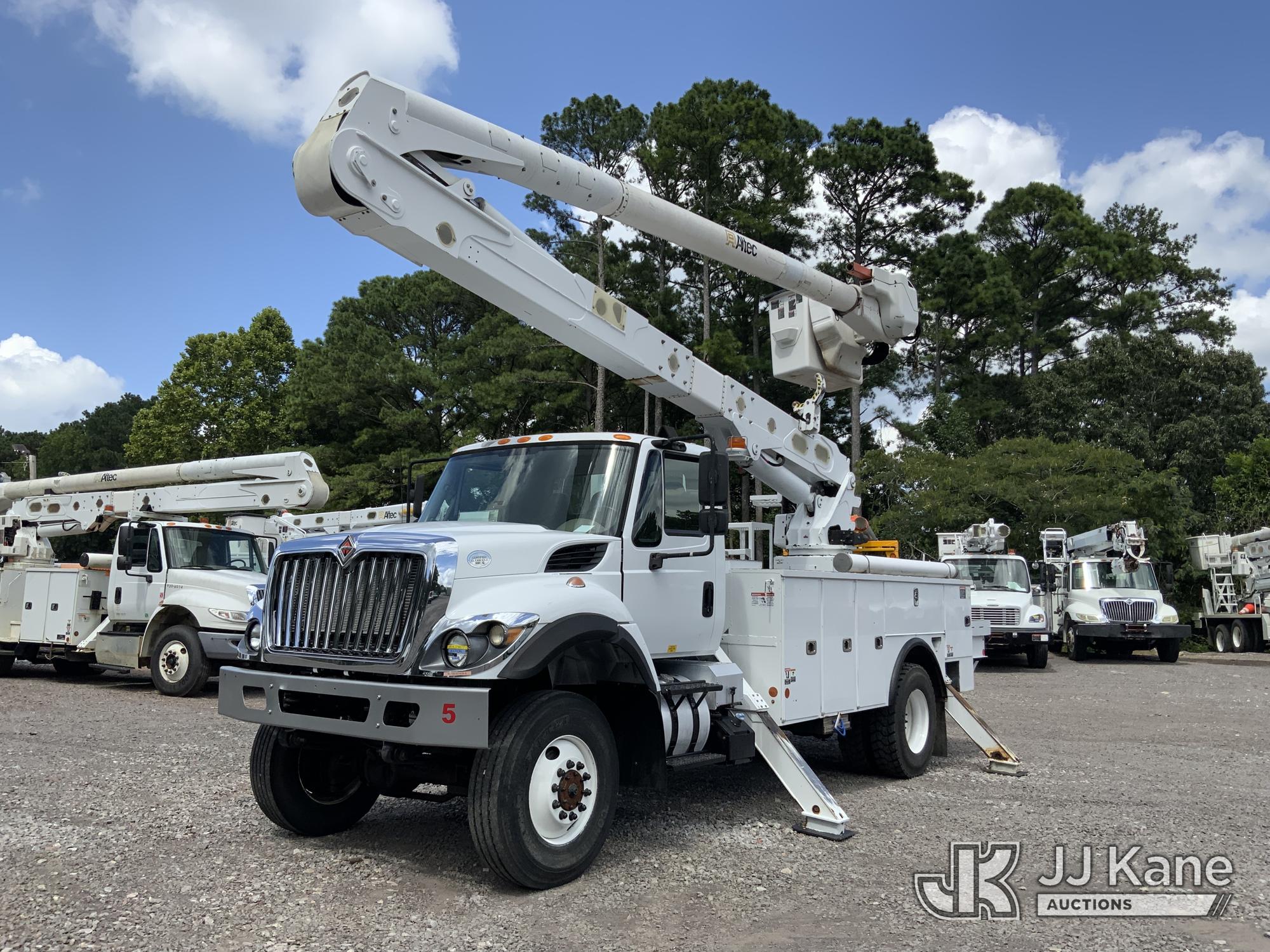 Altec AA55-MH, Material Handling Bucket Truck rear mounted on 2017 International 7300 Utility Truck