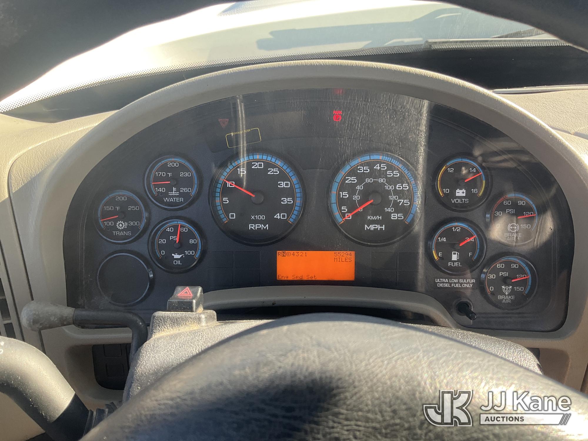 2010 International 7400 6X6