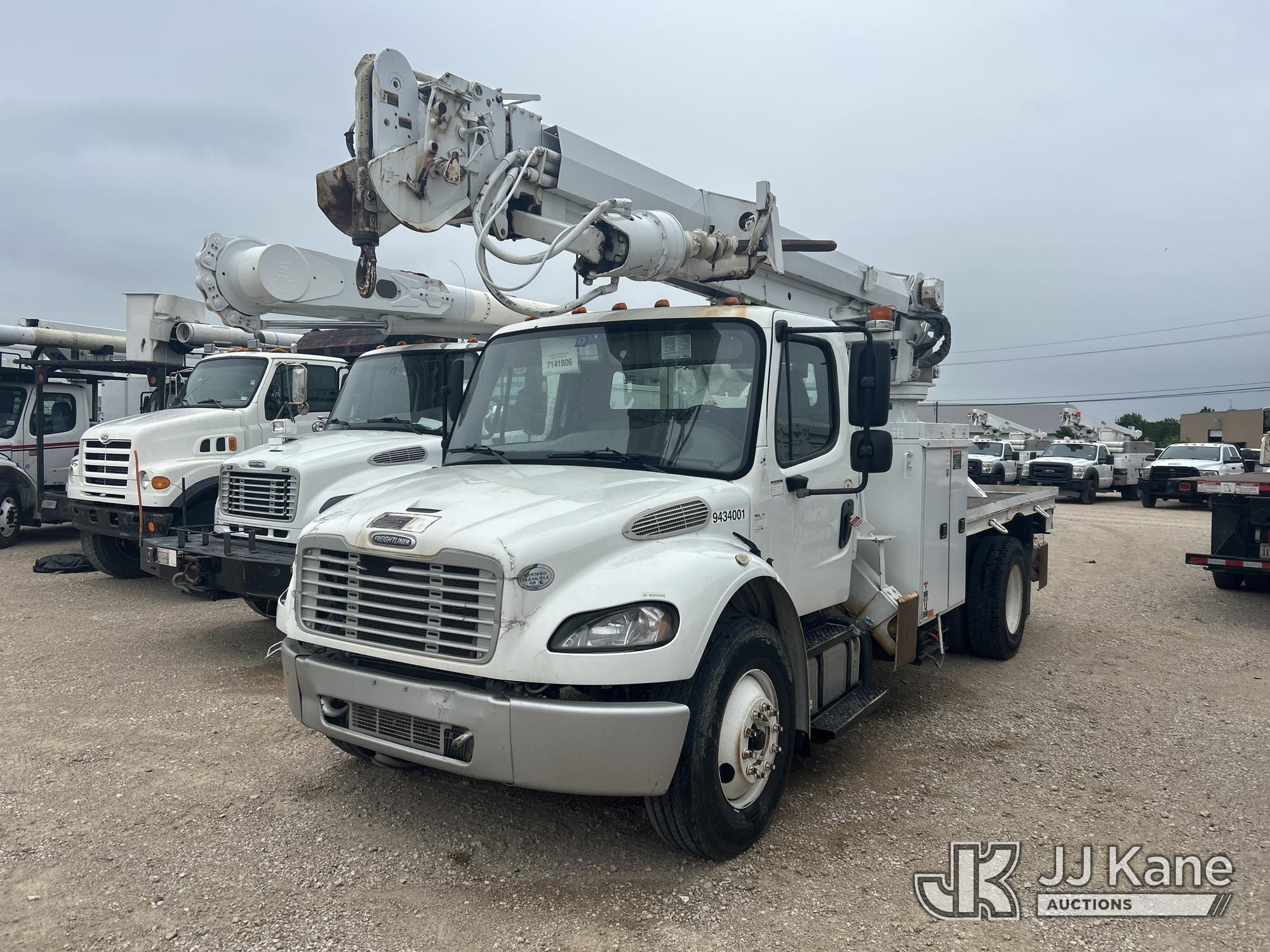 Photo of a 2014 Freightliner M2 106