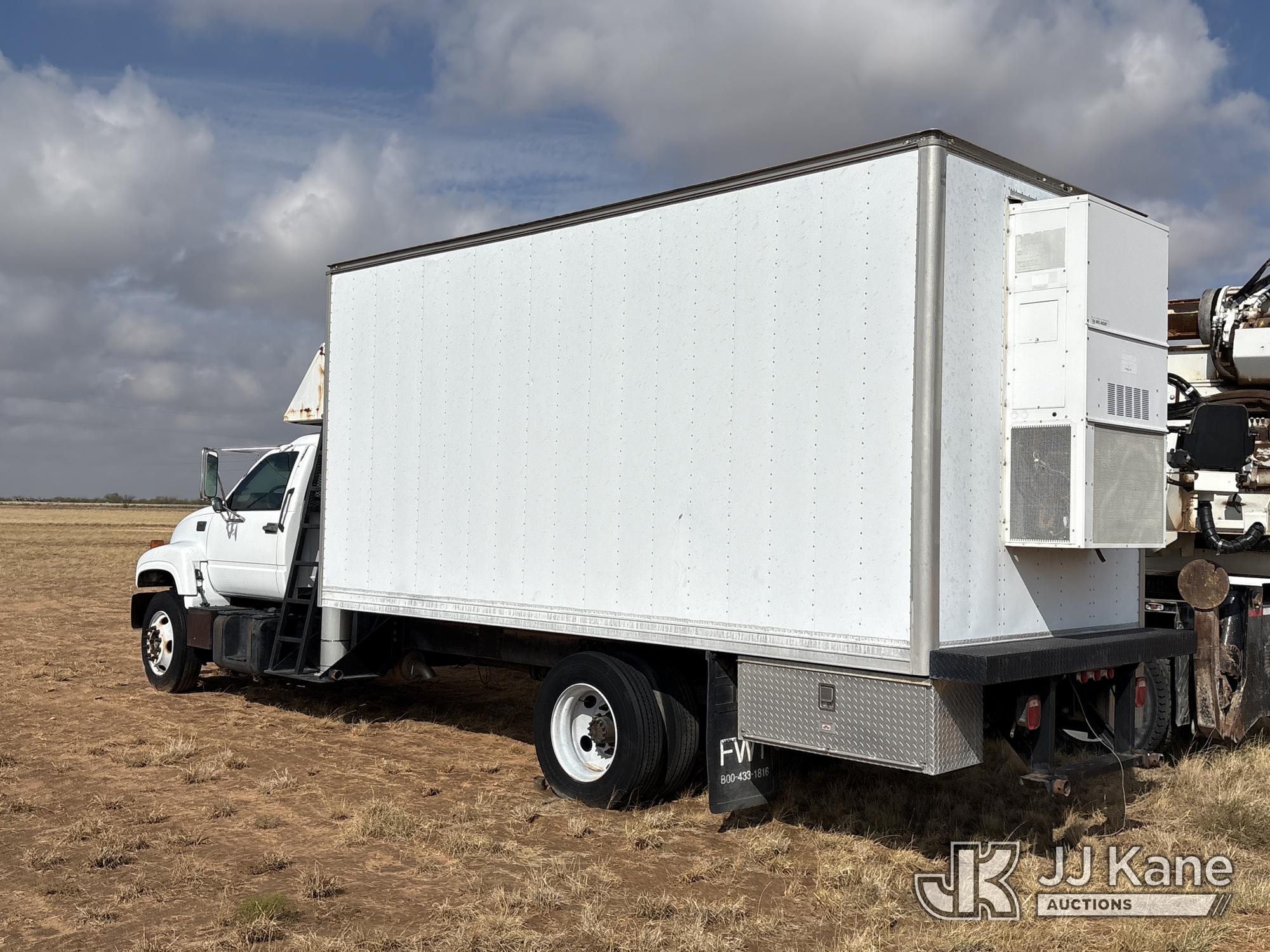 2000 GMC C7H042