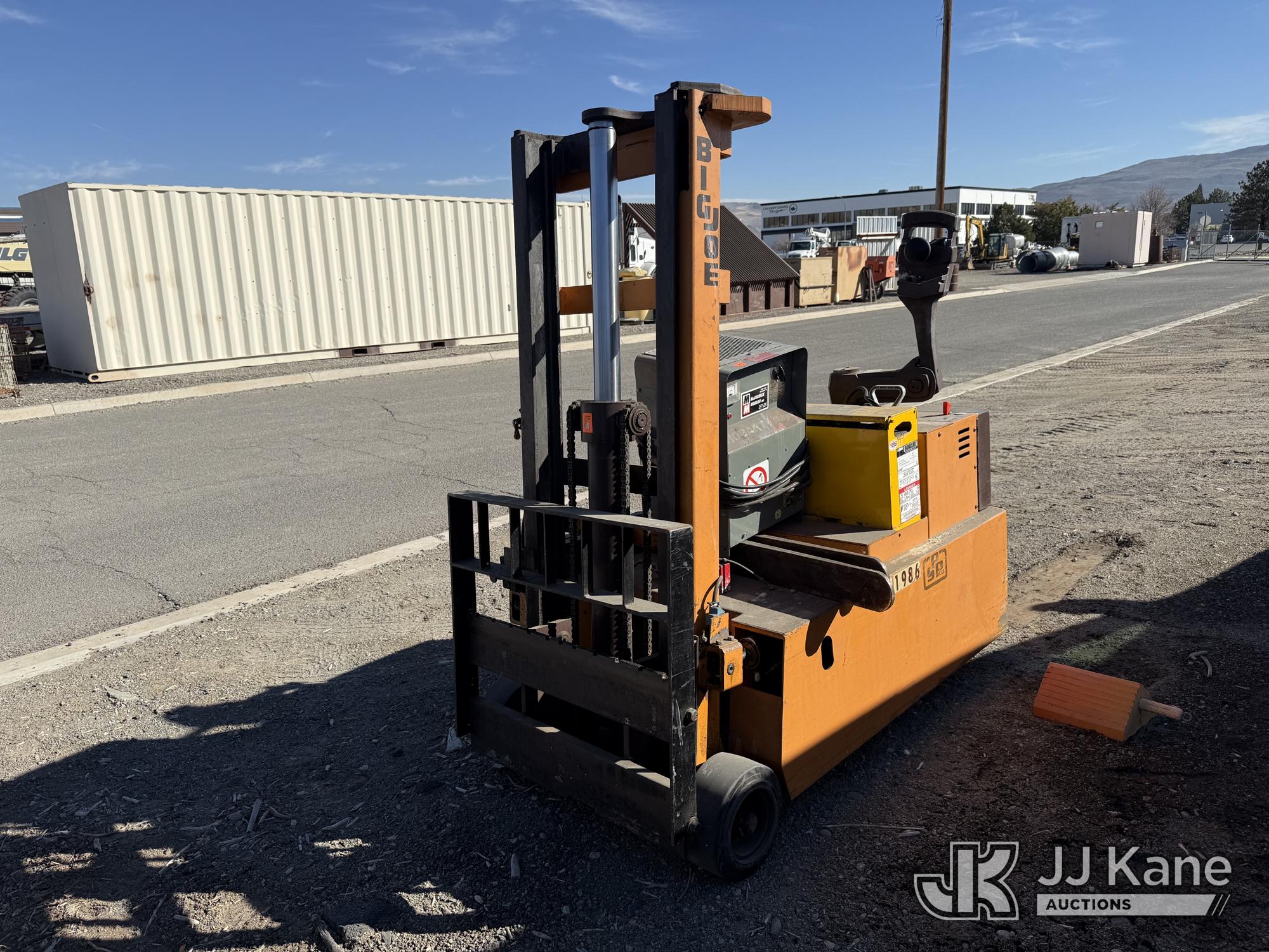 Photo of a  Big Joe PDC 30-106