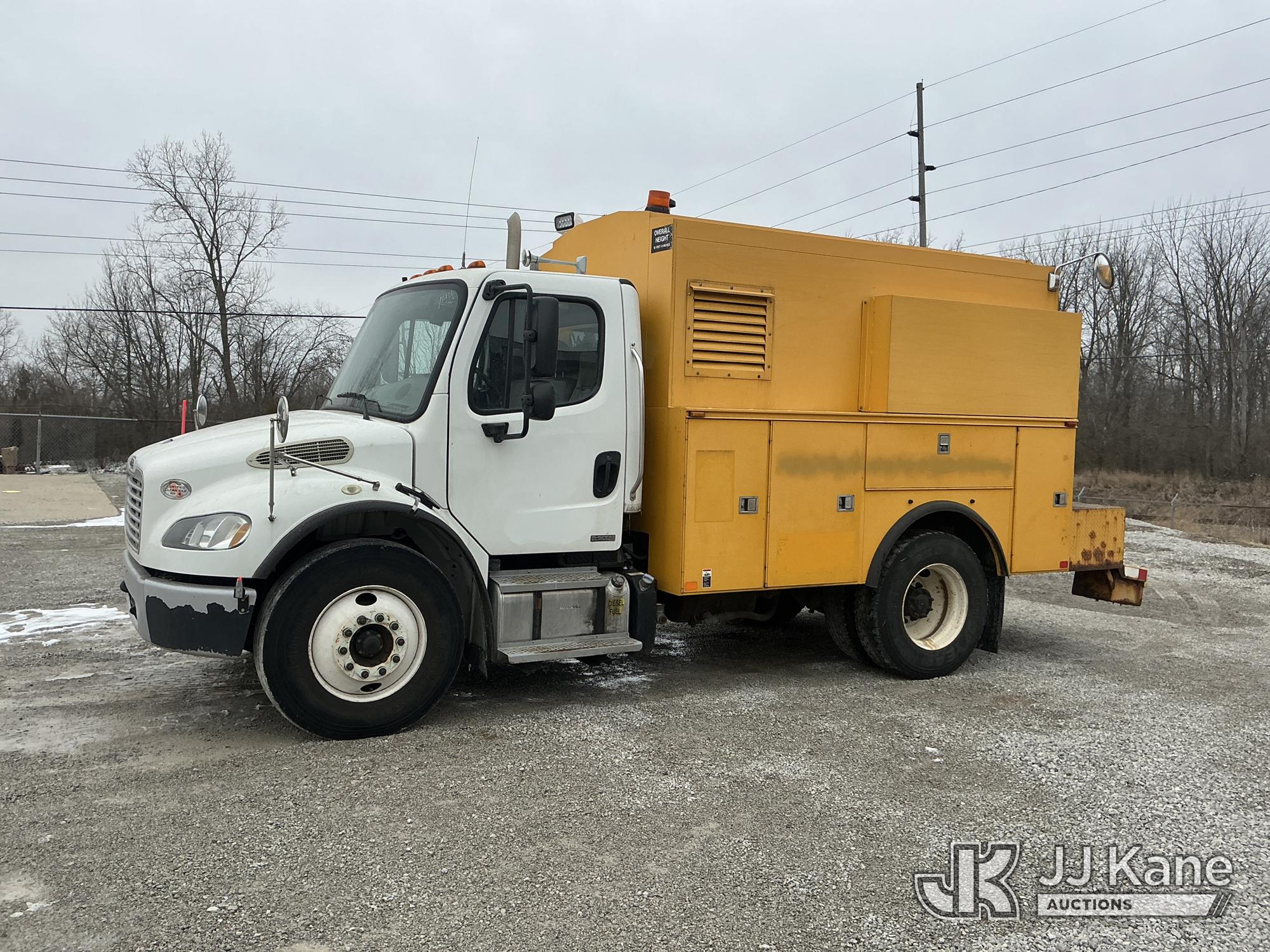  Freightliner M2 106