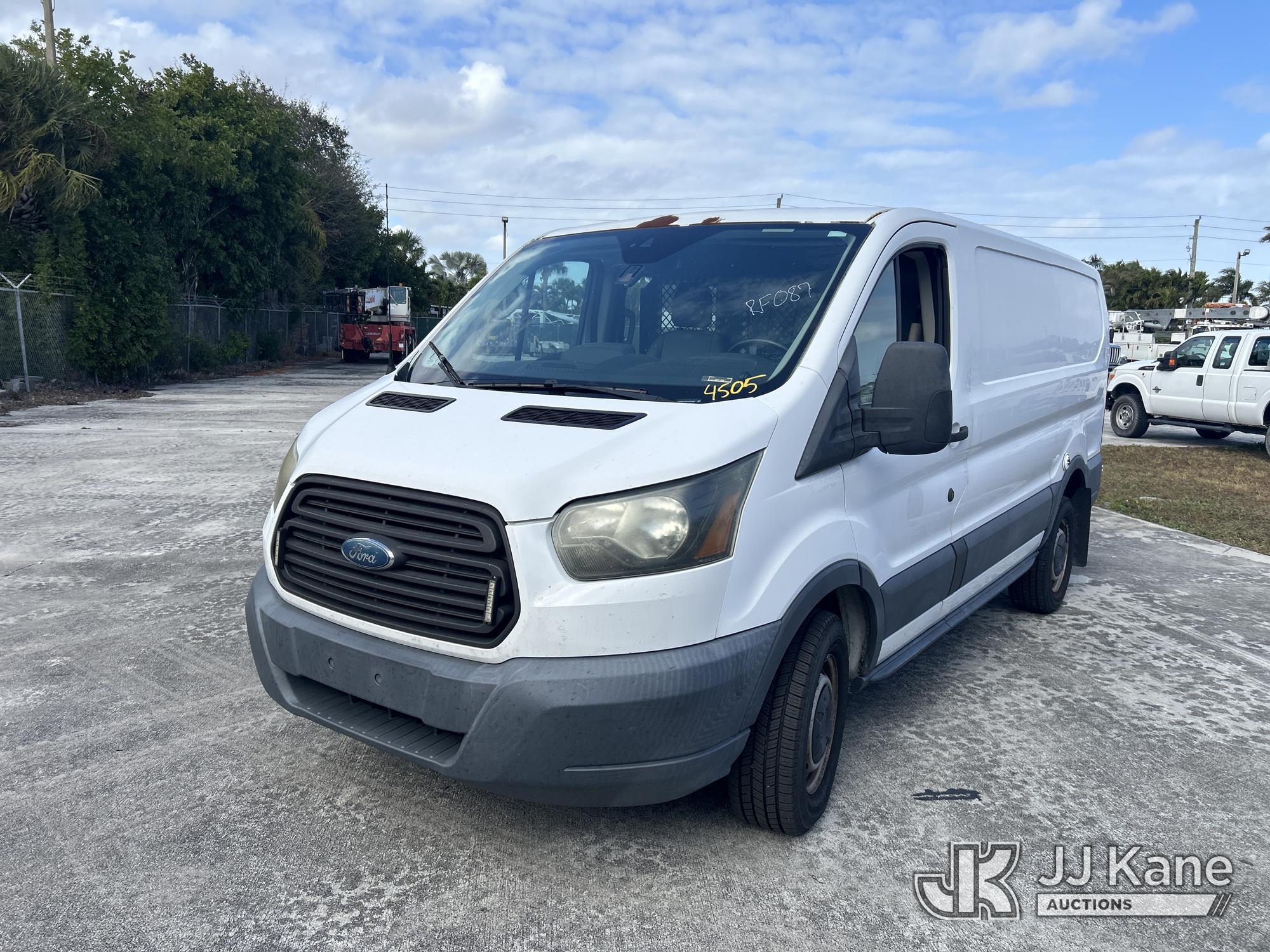  Ford Transit-250