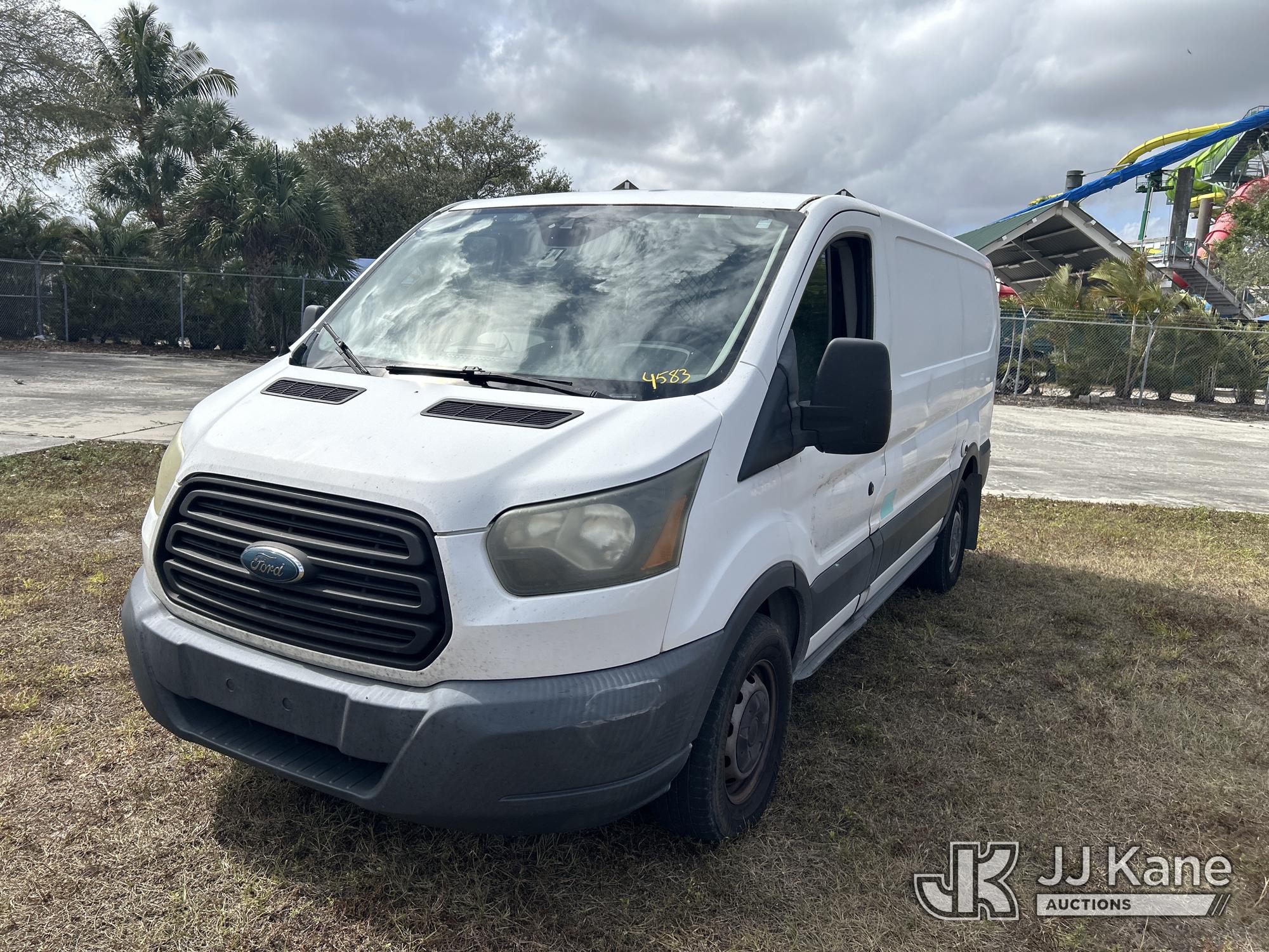  Ford Transit-250