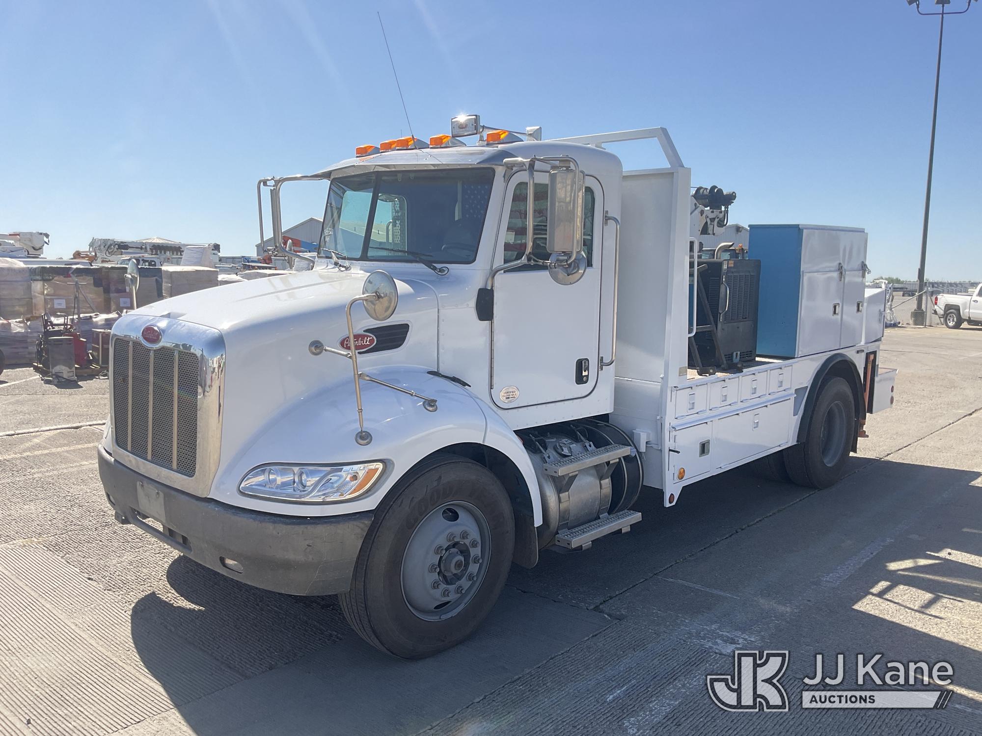 Photo of a 2014 Peterbilt 337