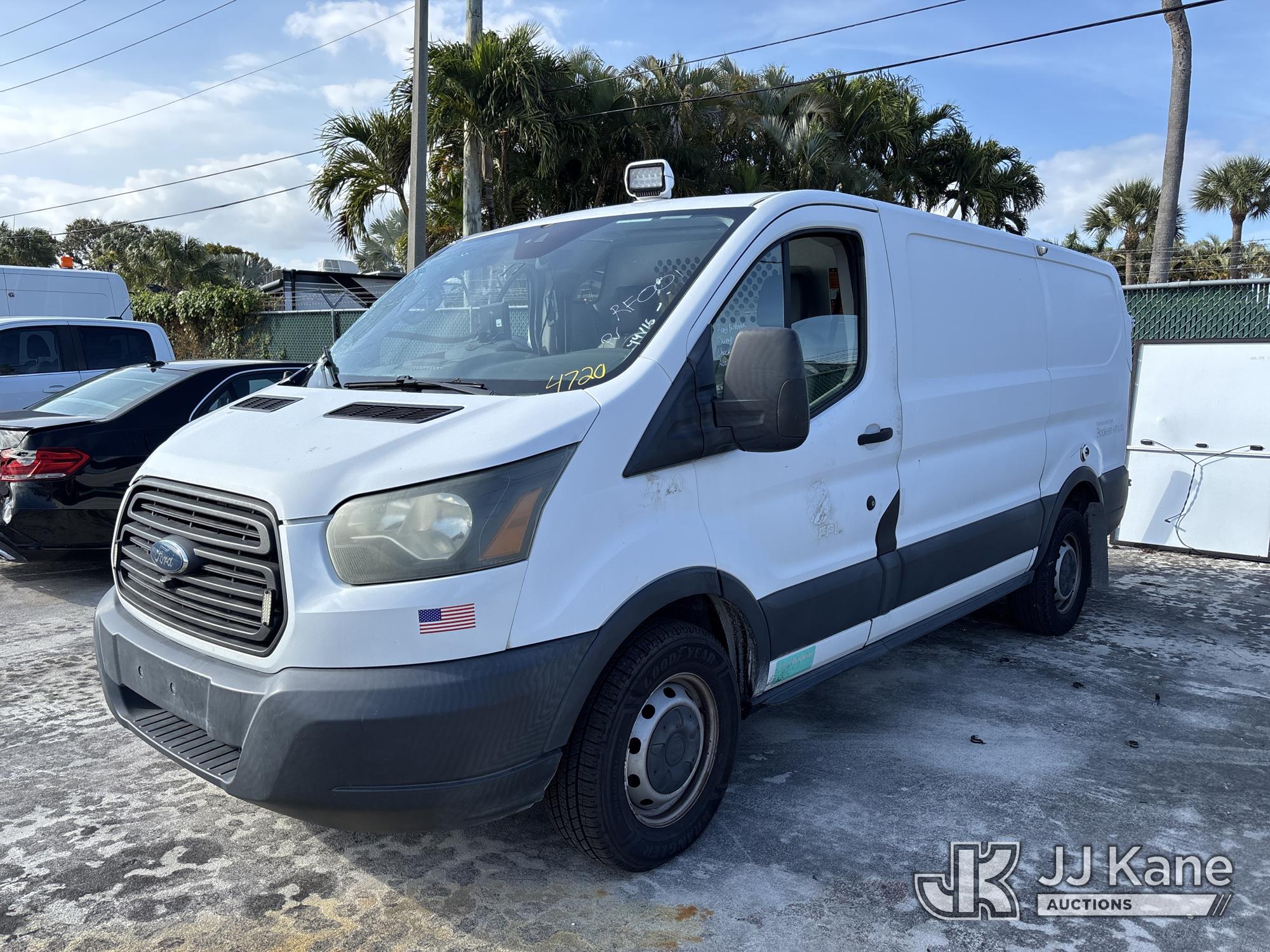  Ford Transit-250