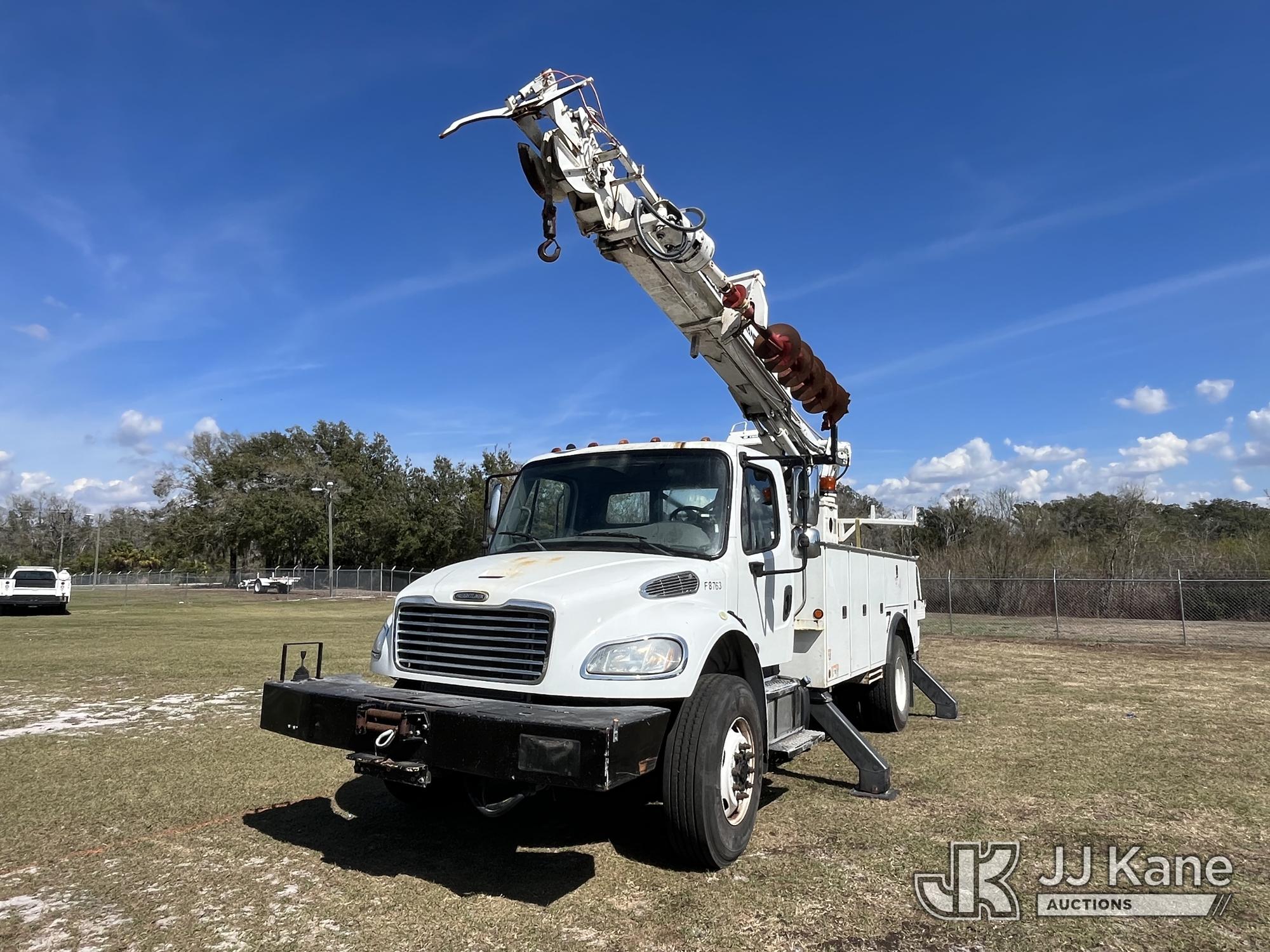  Freightliner M2 4x4