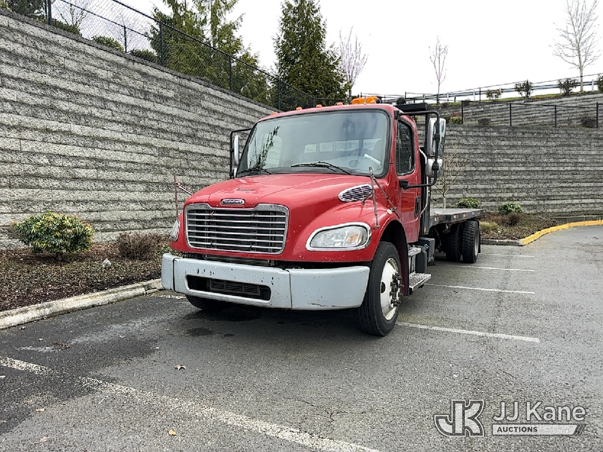  Freightliner M2 106