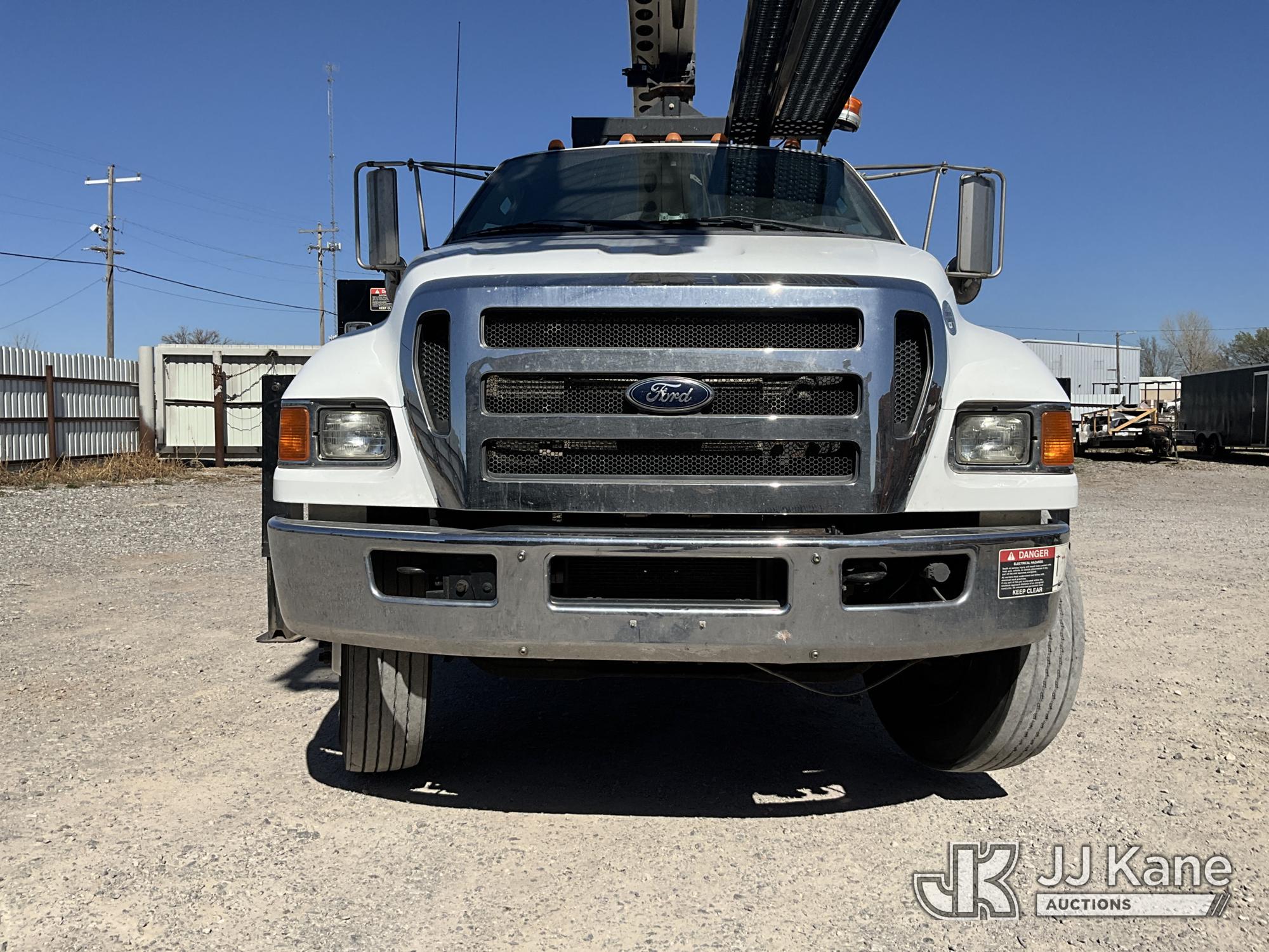 Altec LS63 Telescopic Non-Insulated Sign Crane/Platform Lift On