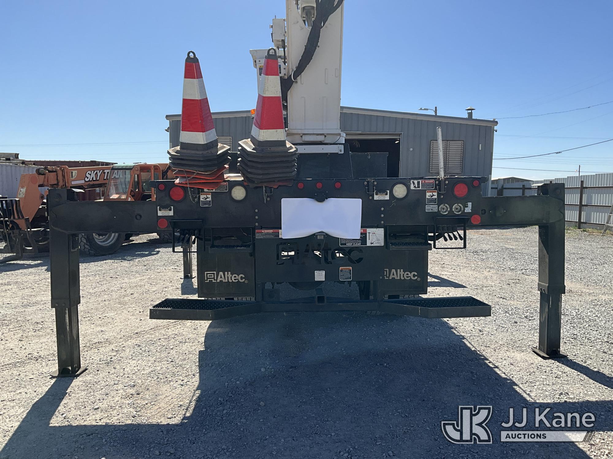Altec LS63 Telescopic Non-Insulated Sign Crane/Platform Lift On