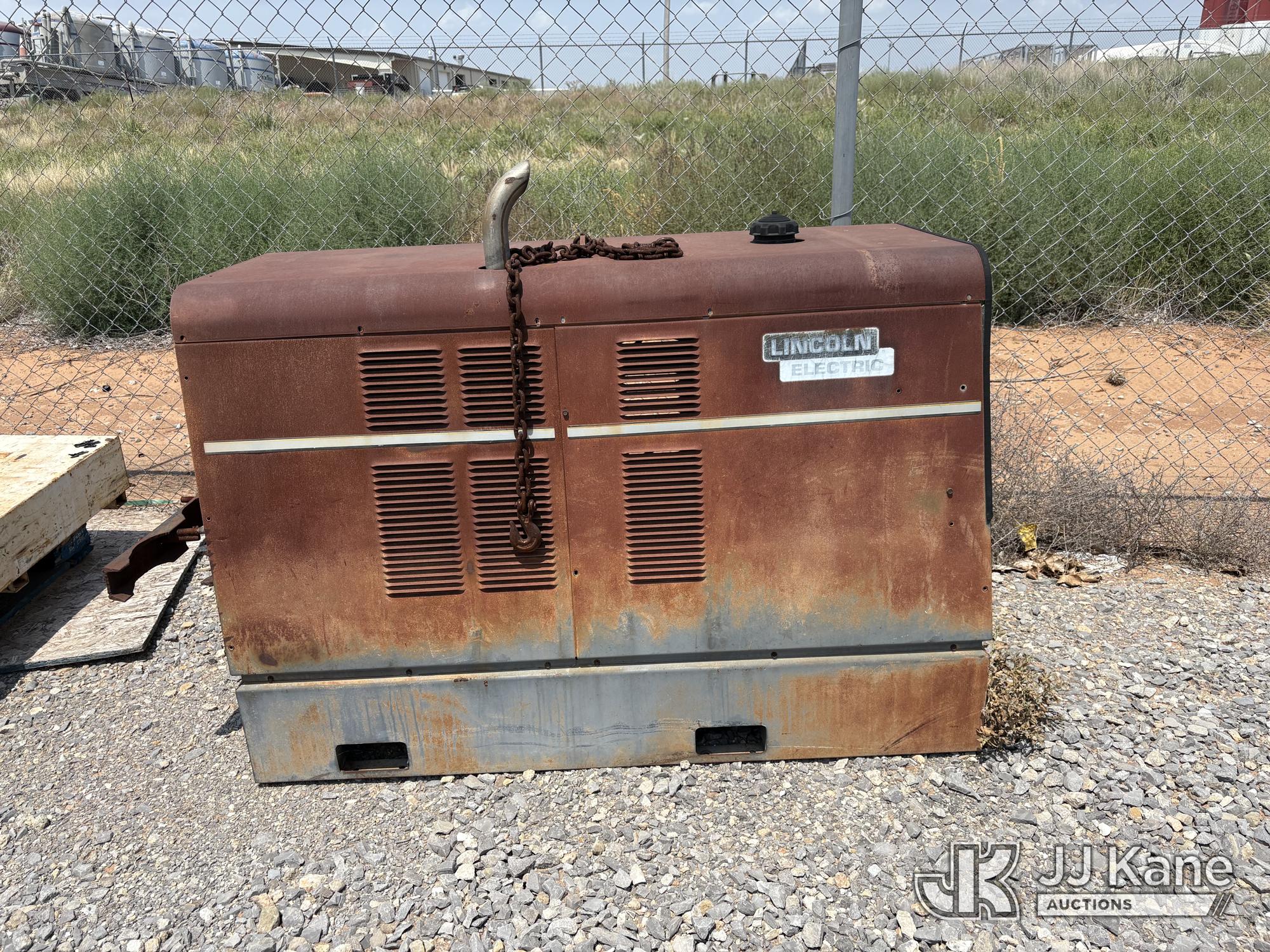 Photo of a  Lincoln Commander 300