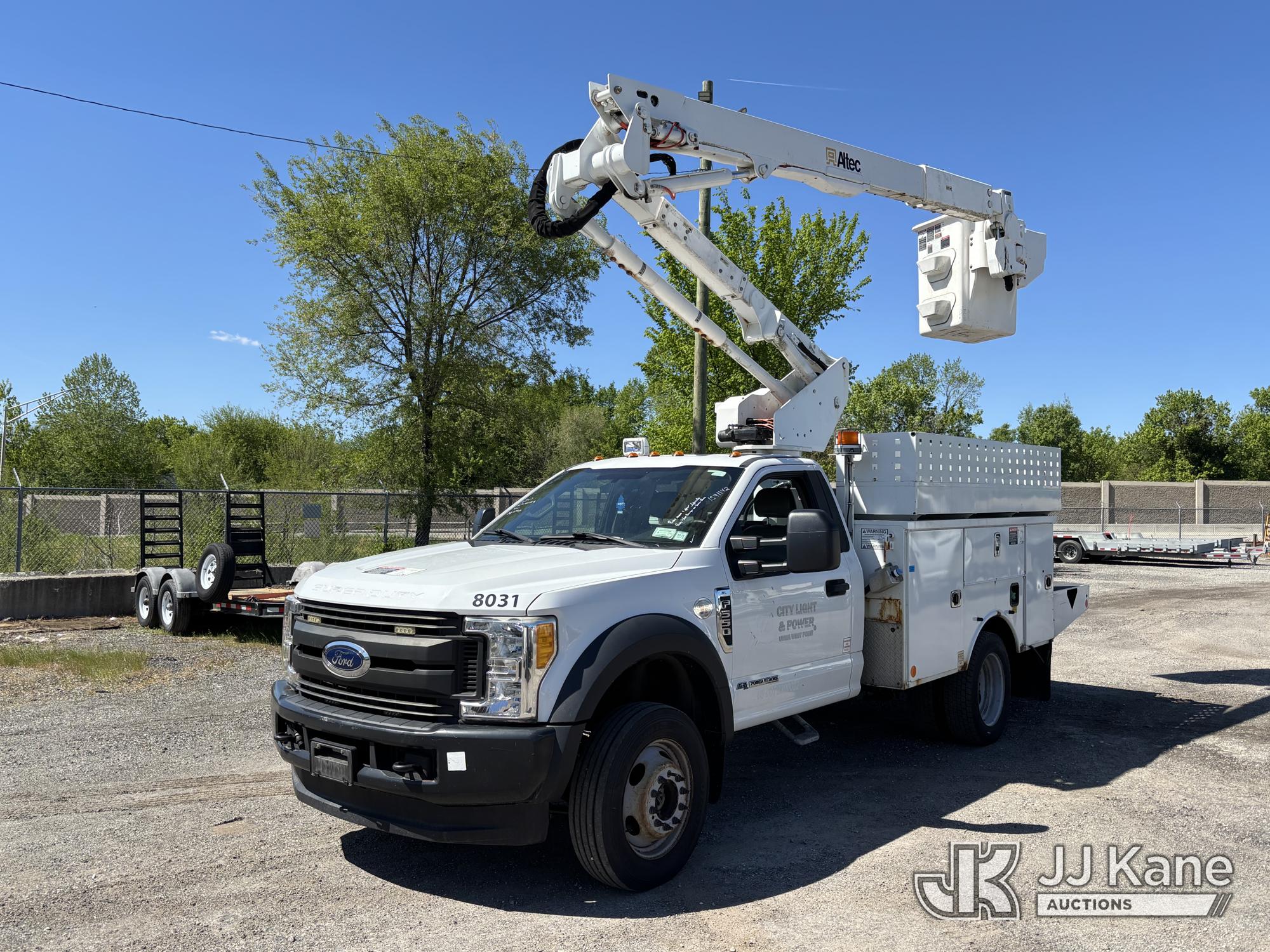 Photo of a 2017 Ford F550 4x4