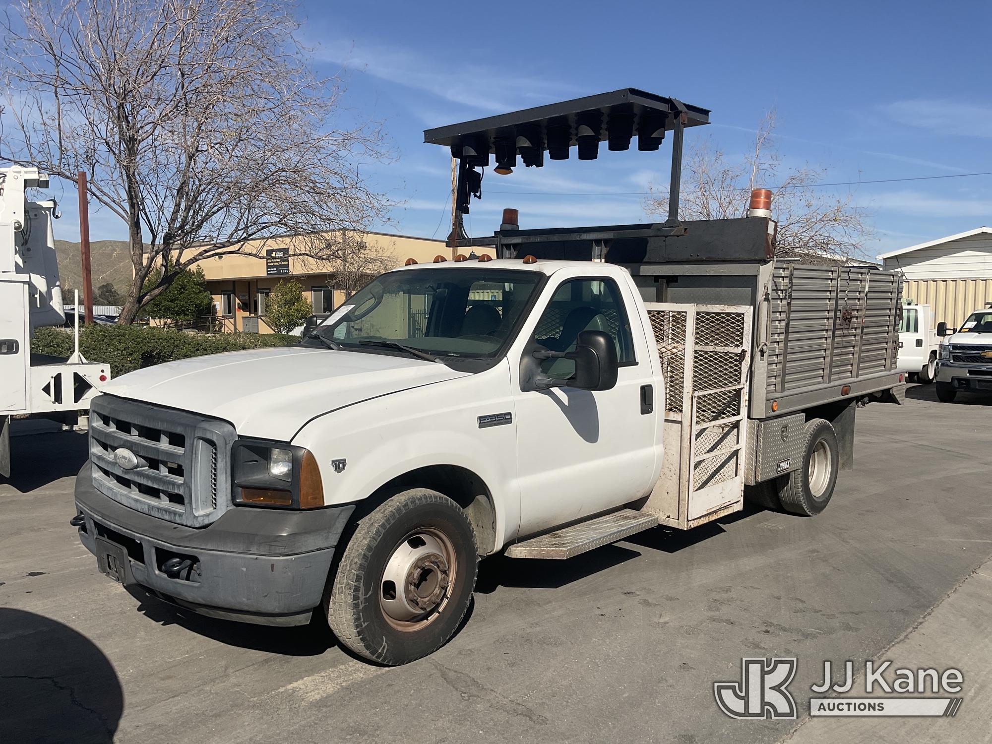 Photo of a 2006 Ford F-350 SD