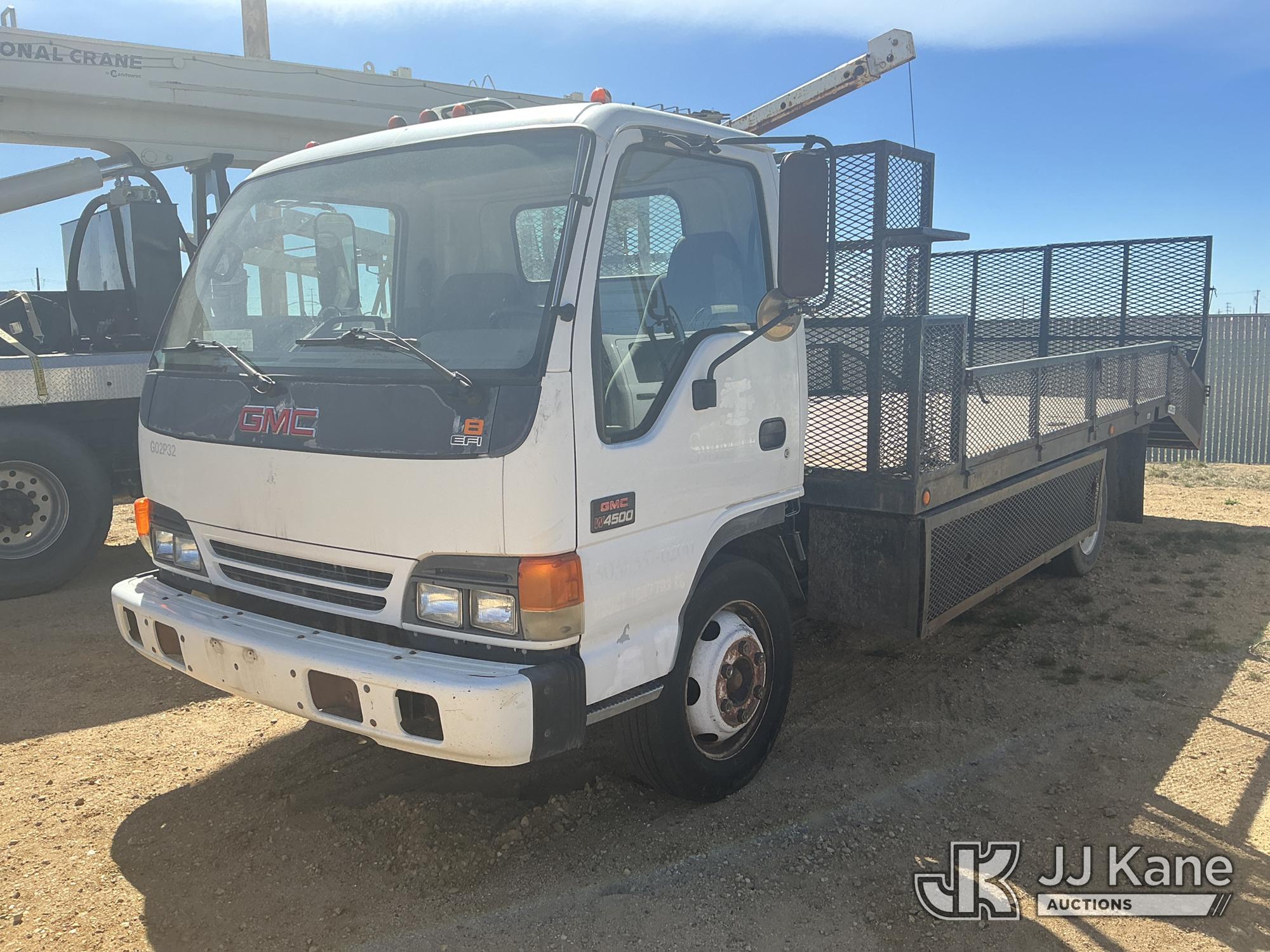Photo of a 2002 GMC W4500