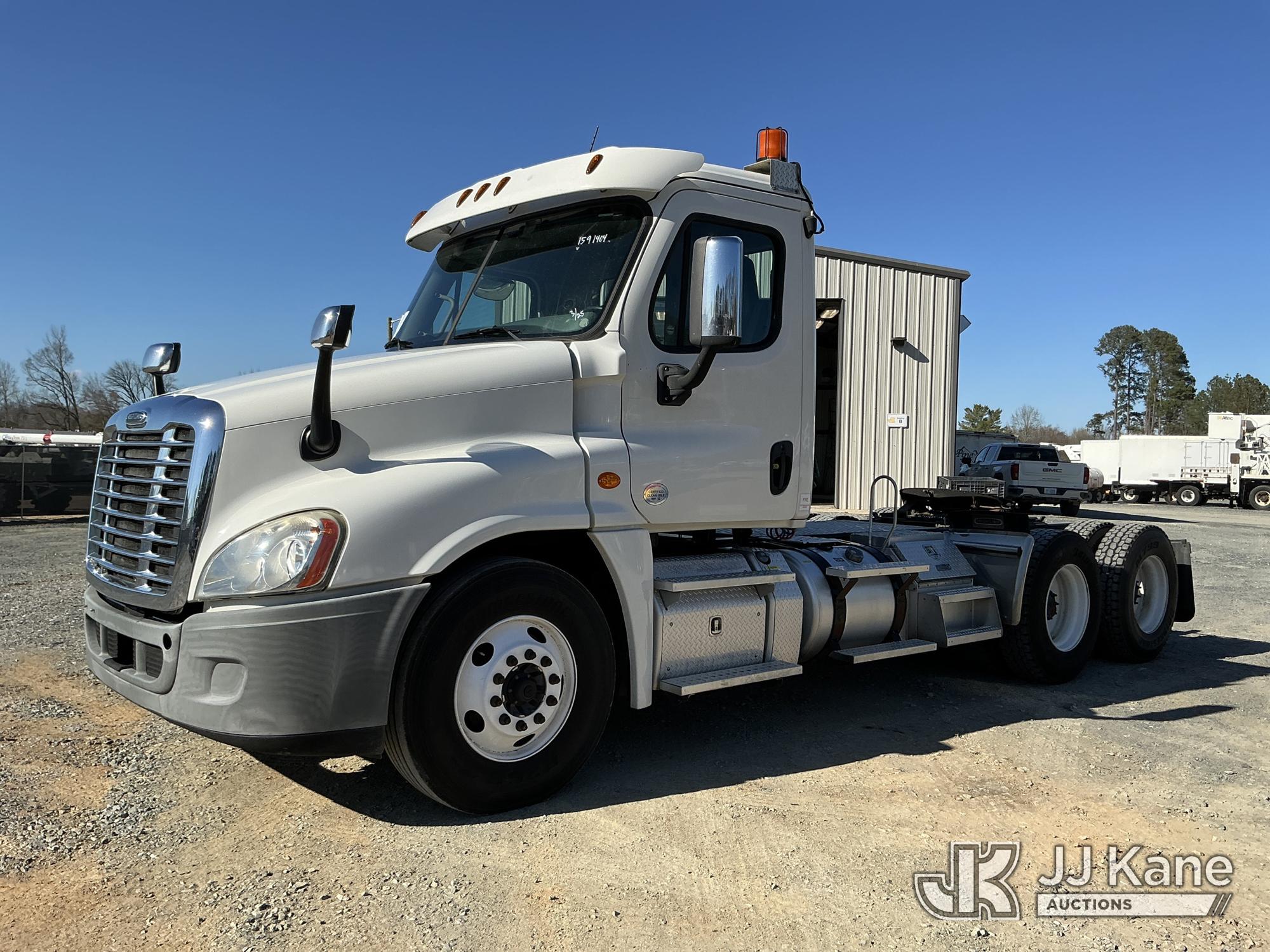 Freightliner CASCADIA 125