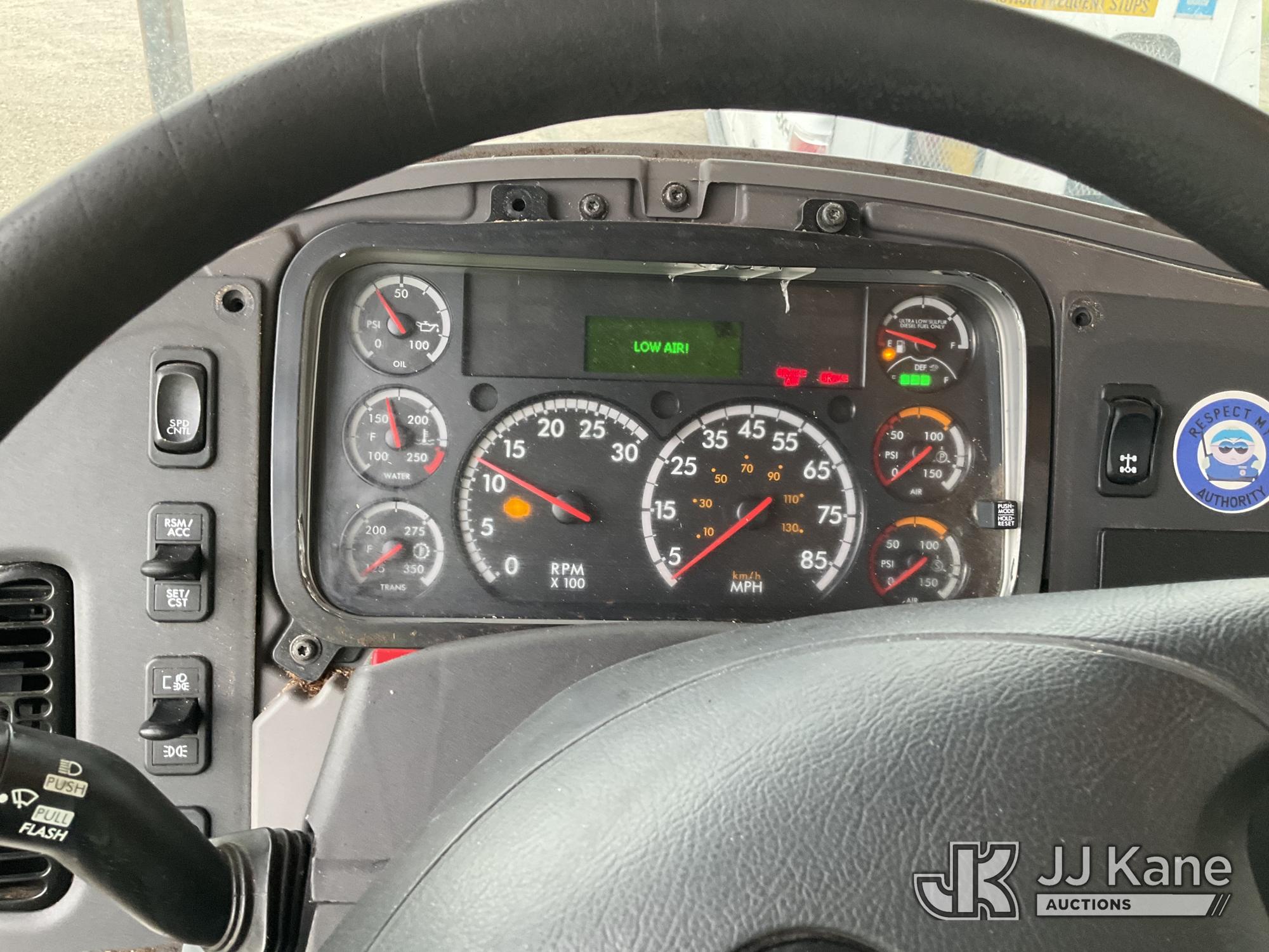2019 Freightliner M2 106