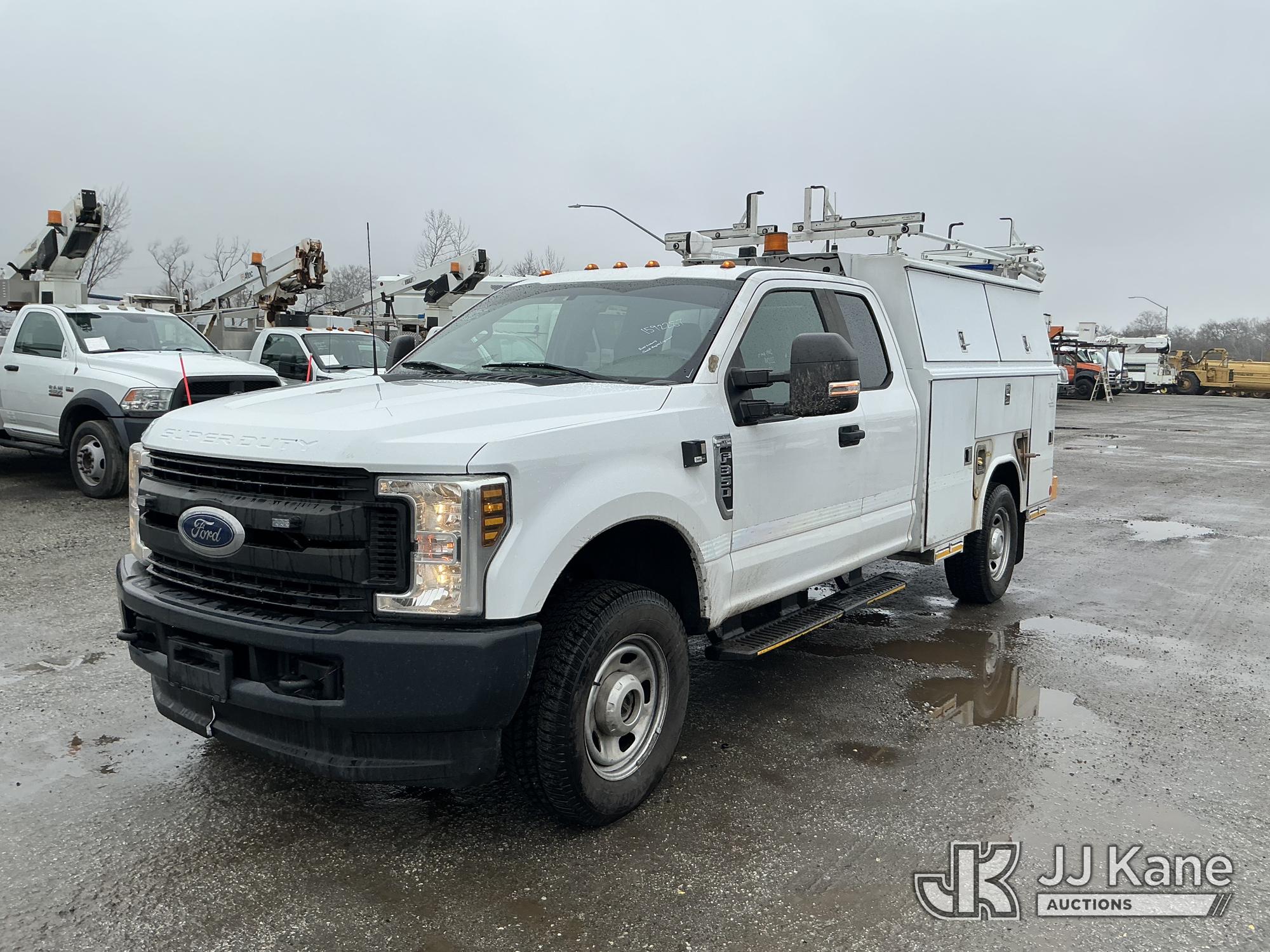 Photo of a 2019 Ford F350 4x4