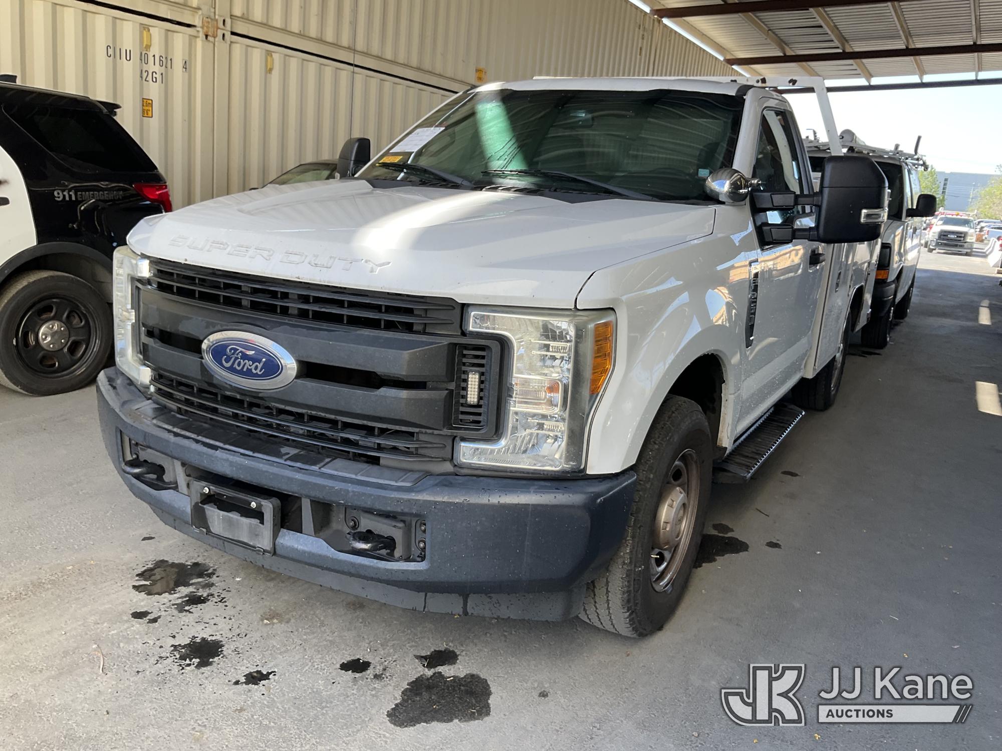 2017 Ford F-250 SD Service Truck