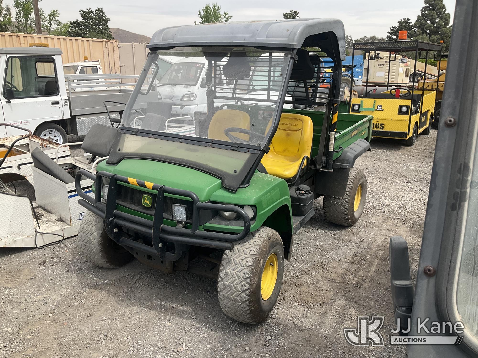Photo of a 2013 John Deere Gator HPX 4x4