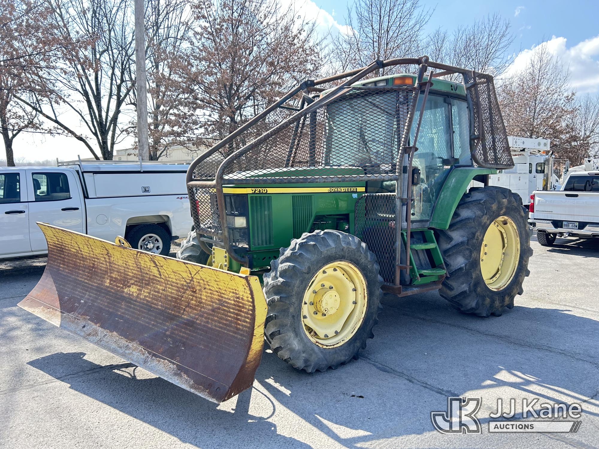  John Deere 7210
