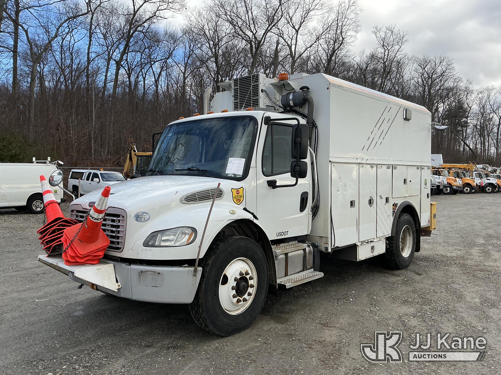  Freightliner M2 106
