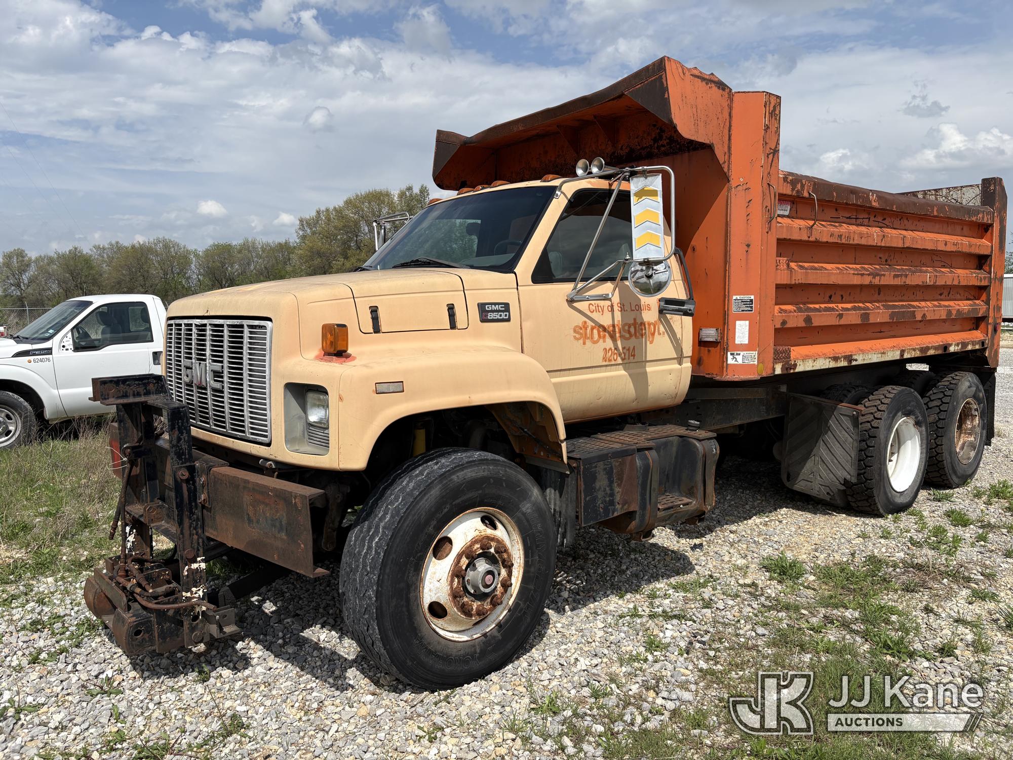 Photo of a 2000 GMC C7500