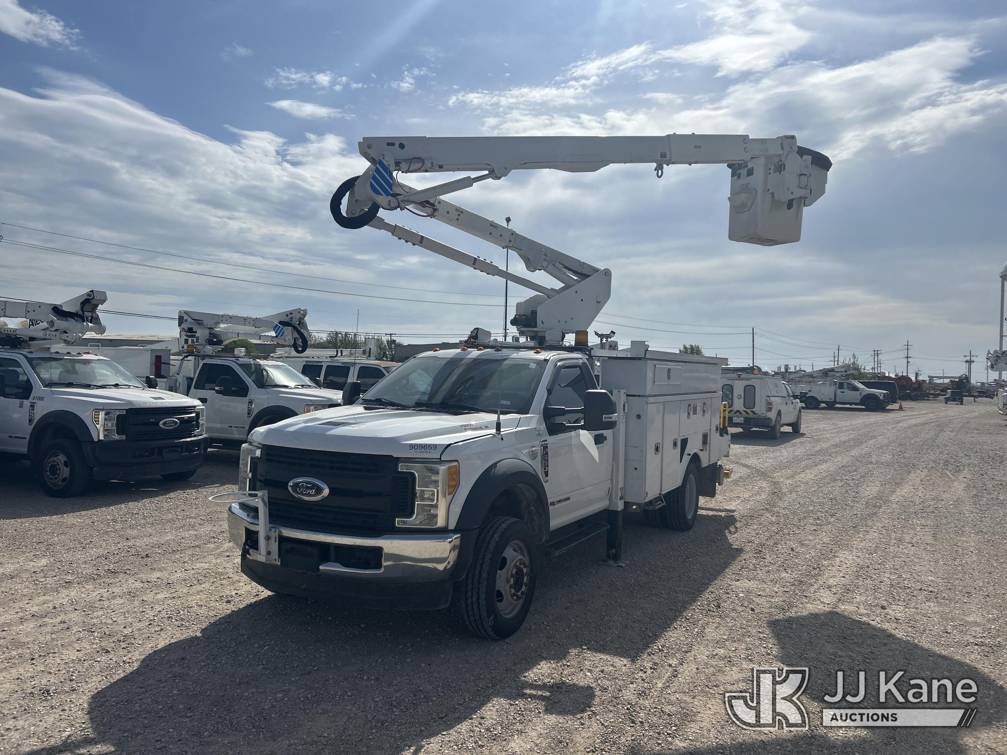 Photo of a 2017 Ford F-550