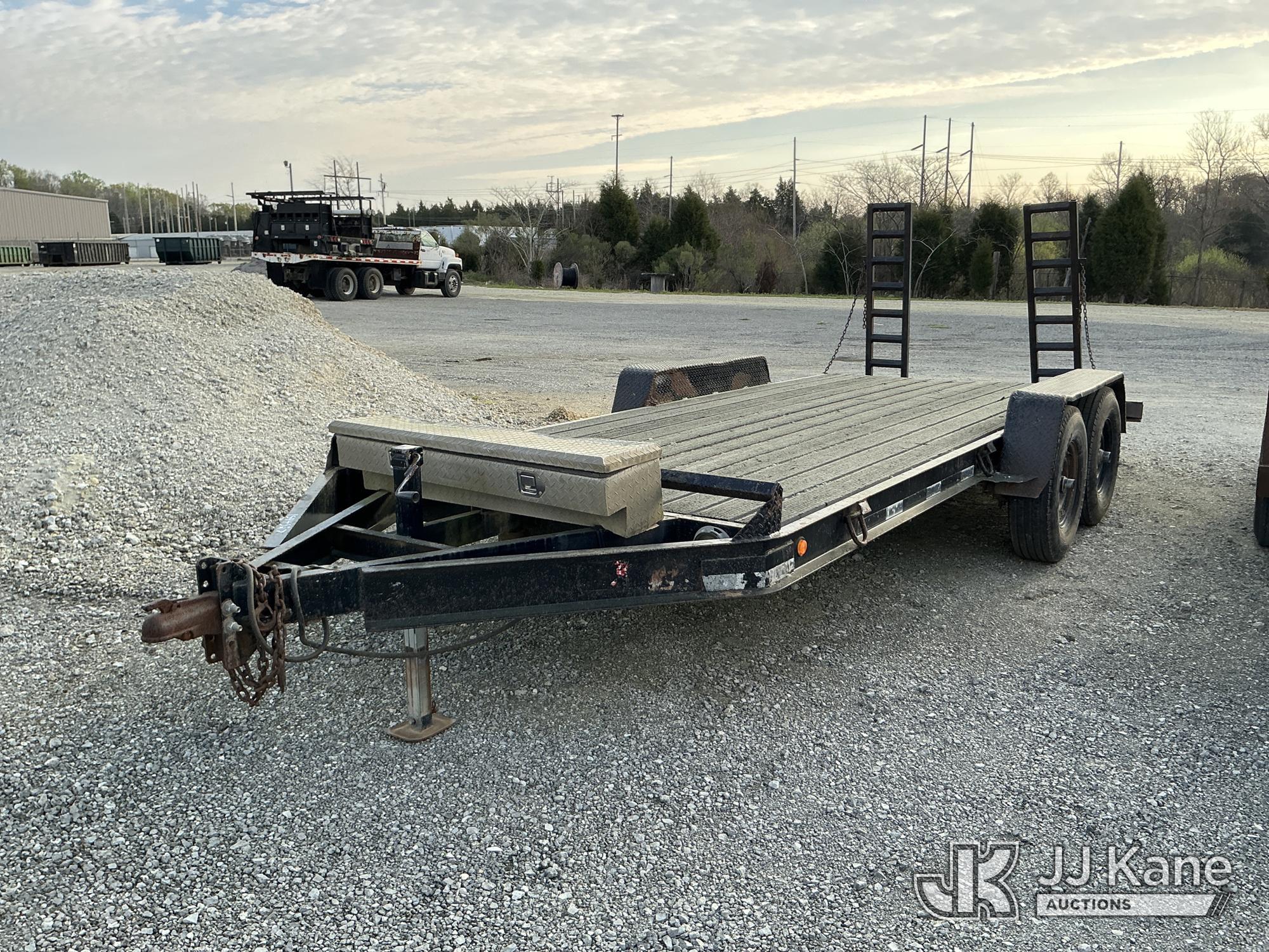 2000 Superior Trailers of Georgia T/A Tagalong Equipment Trailer