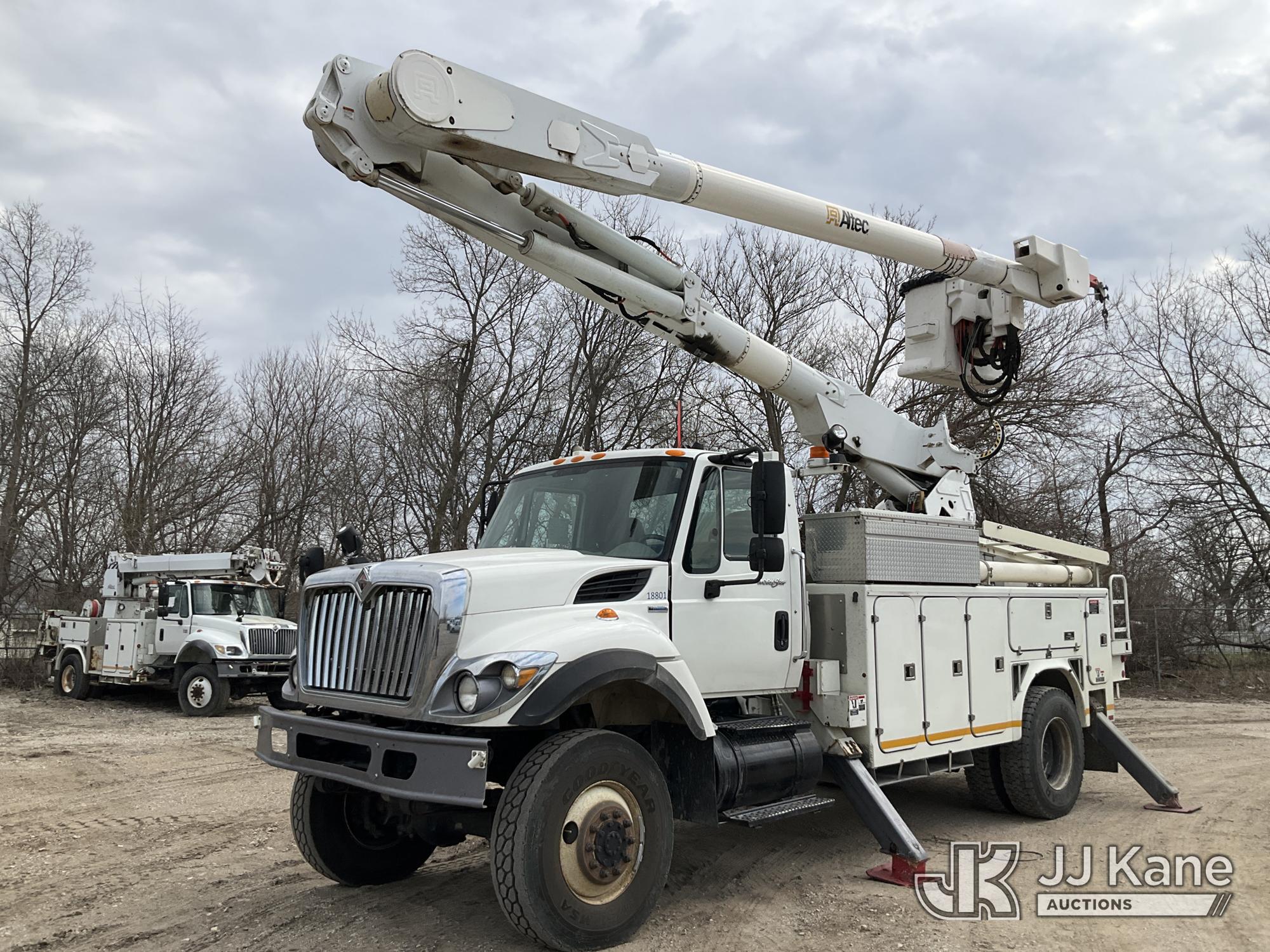 Photo of a 2008 International 7400