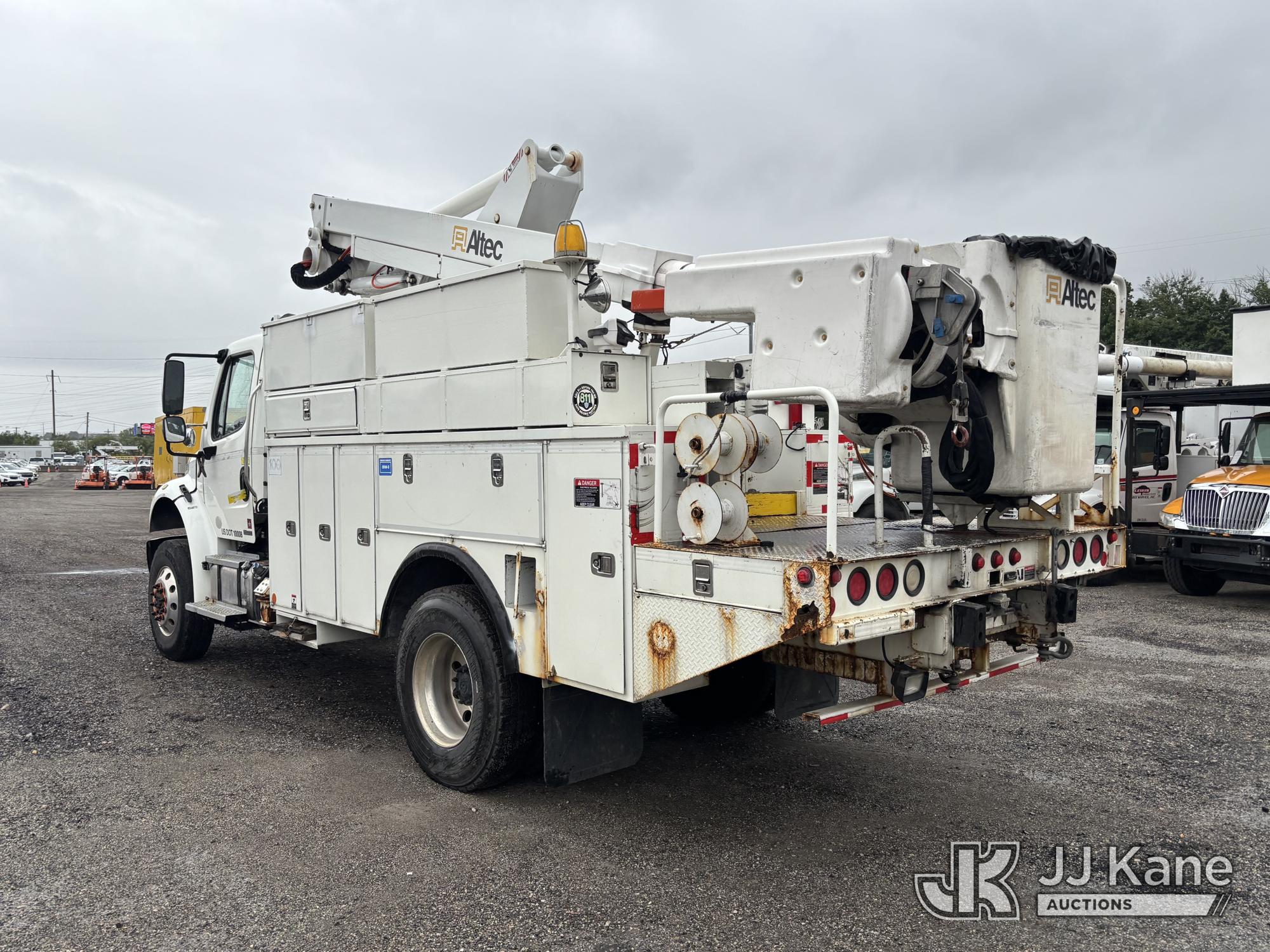 2012 Freightliner M2 106