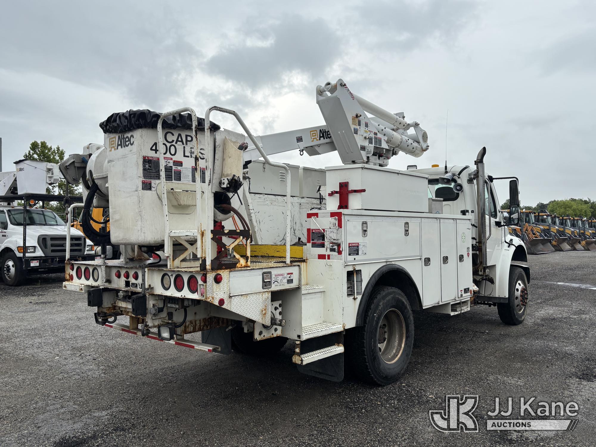 2012 Freightliner M2 106
