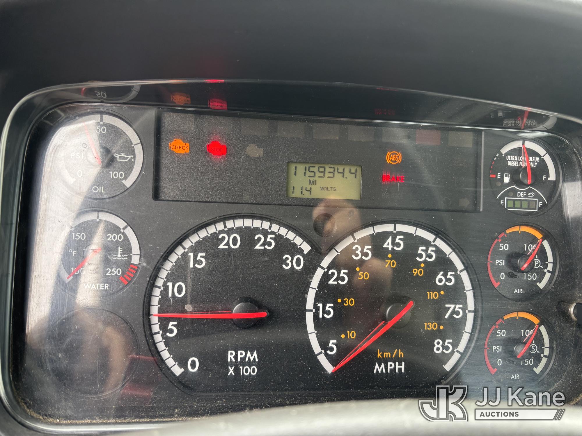 2012 Freightliner M2 106